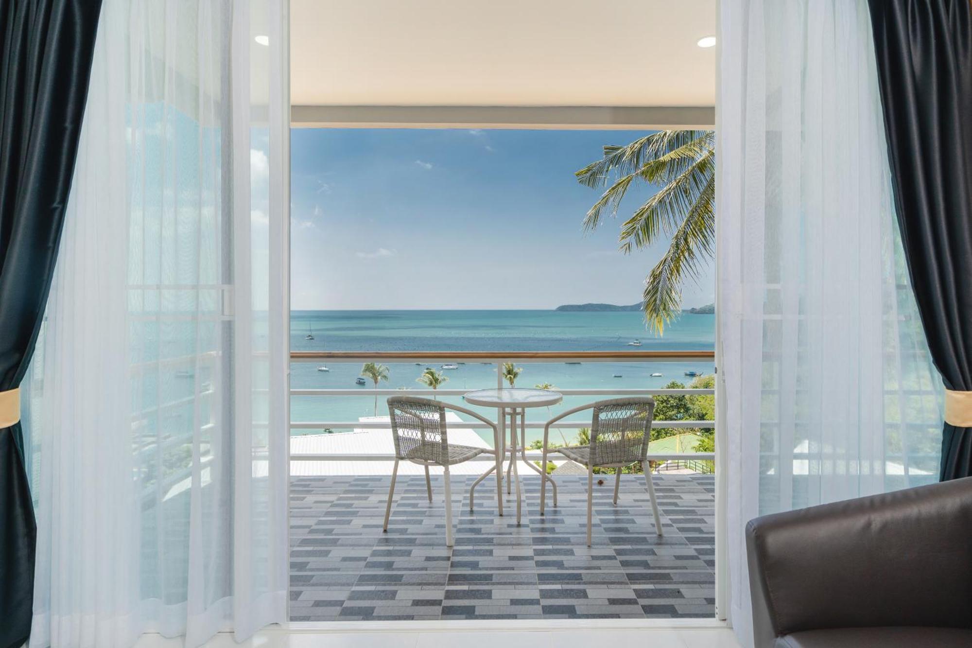 Mona Seaview Pool Front Aoyon