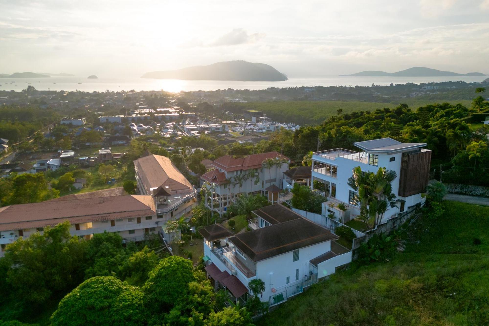 ฺbaan Waru Seaview *