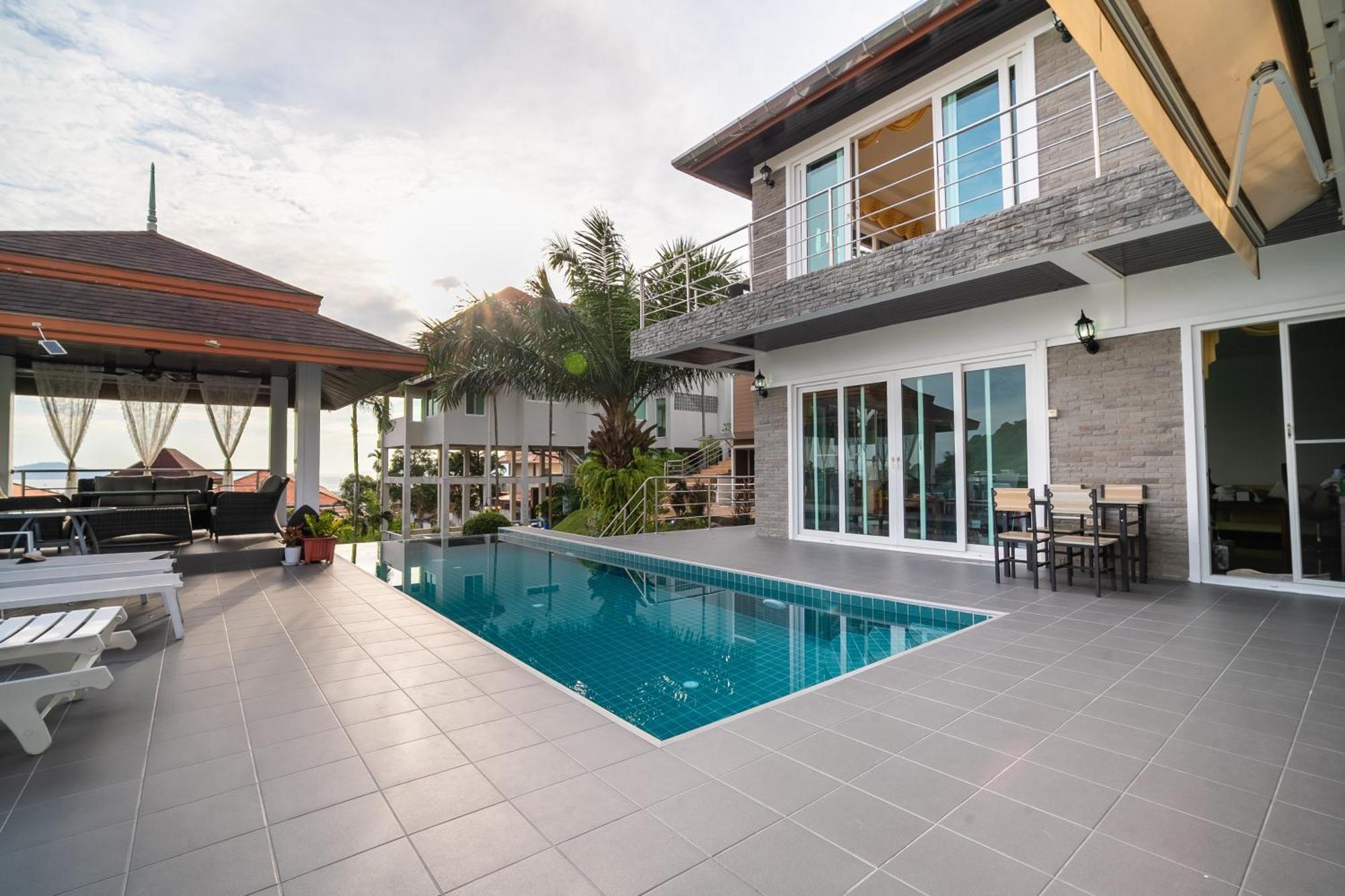 ฺbaan Waru Seaview *