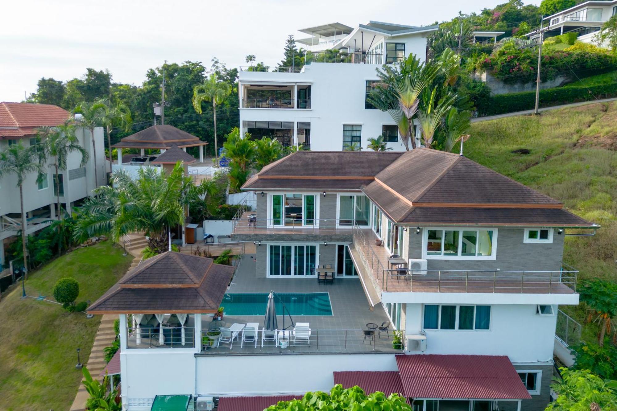 ฺbaan Waru Seaview * Ban Kata