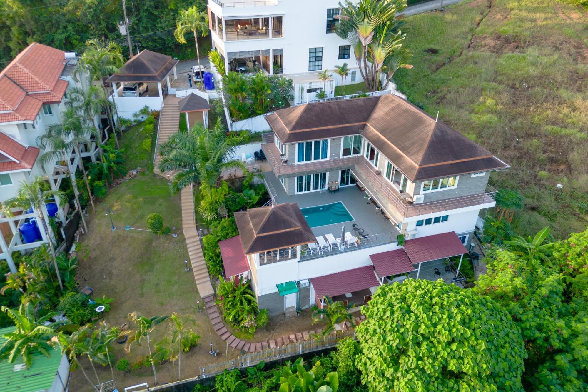 ฺbaan Waru Seaview Ban Kata