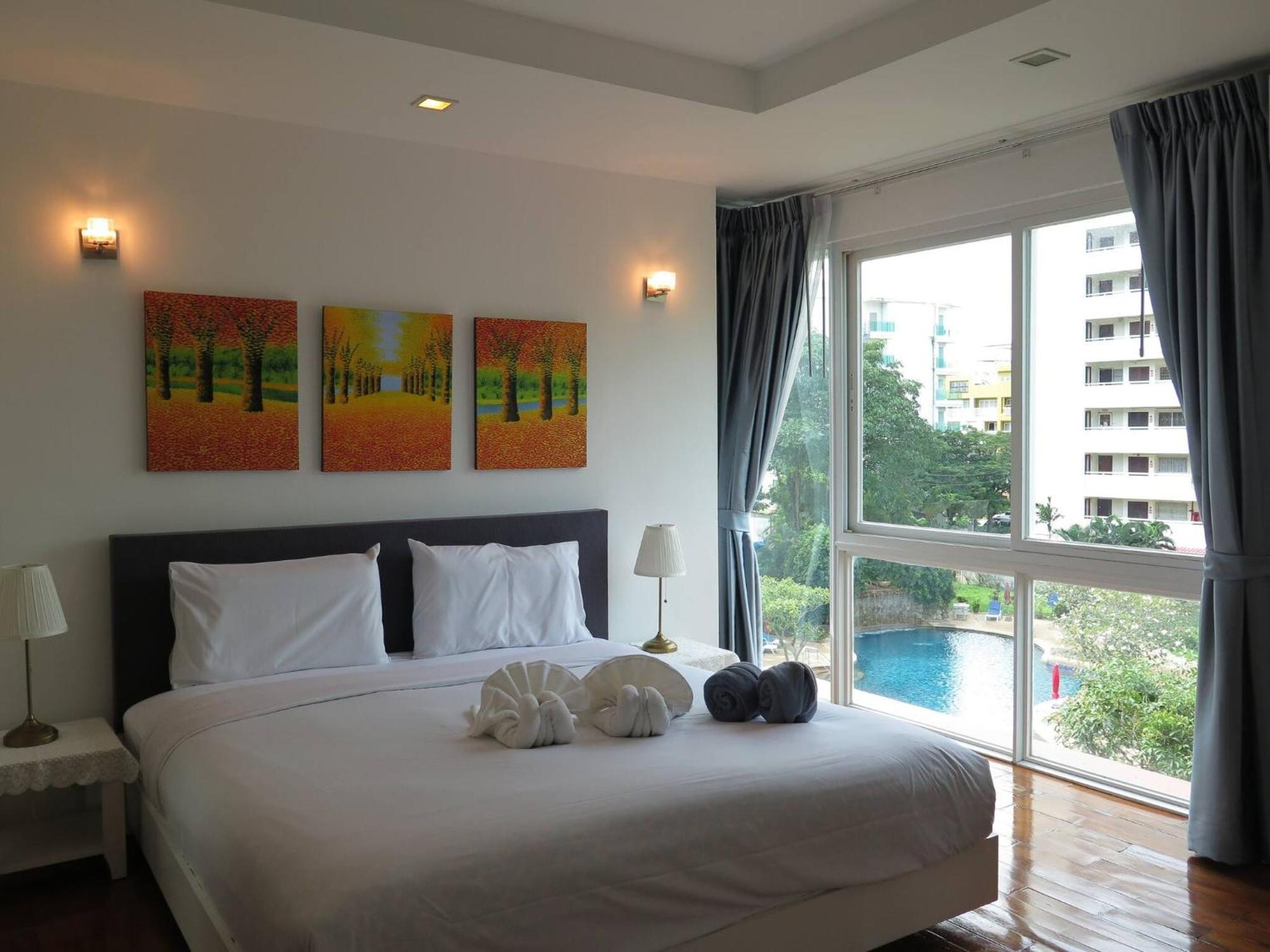 Apartment 618-penthouse 3 Bedrooms Walking To Patong