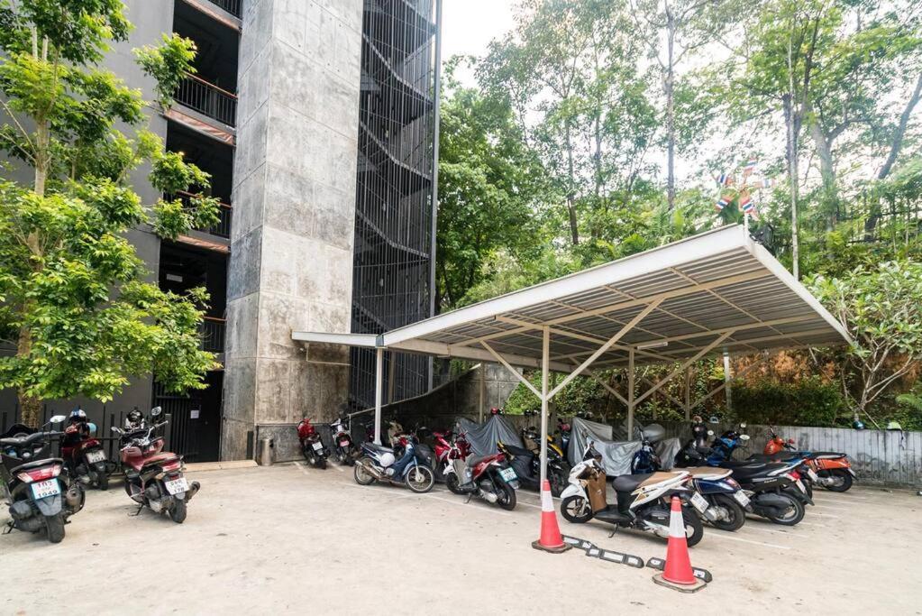 Apartment Private At Emerald Terrace
