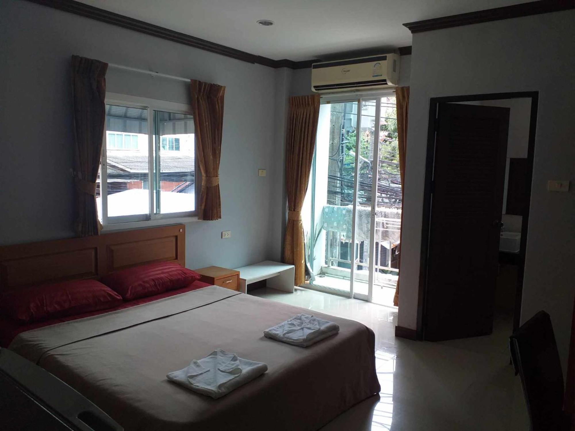 Elba Bella Patong