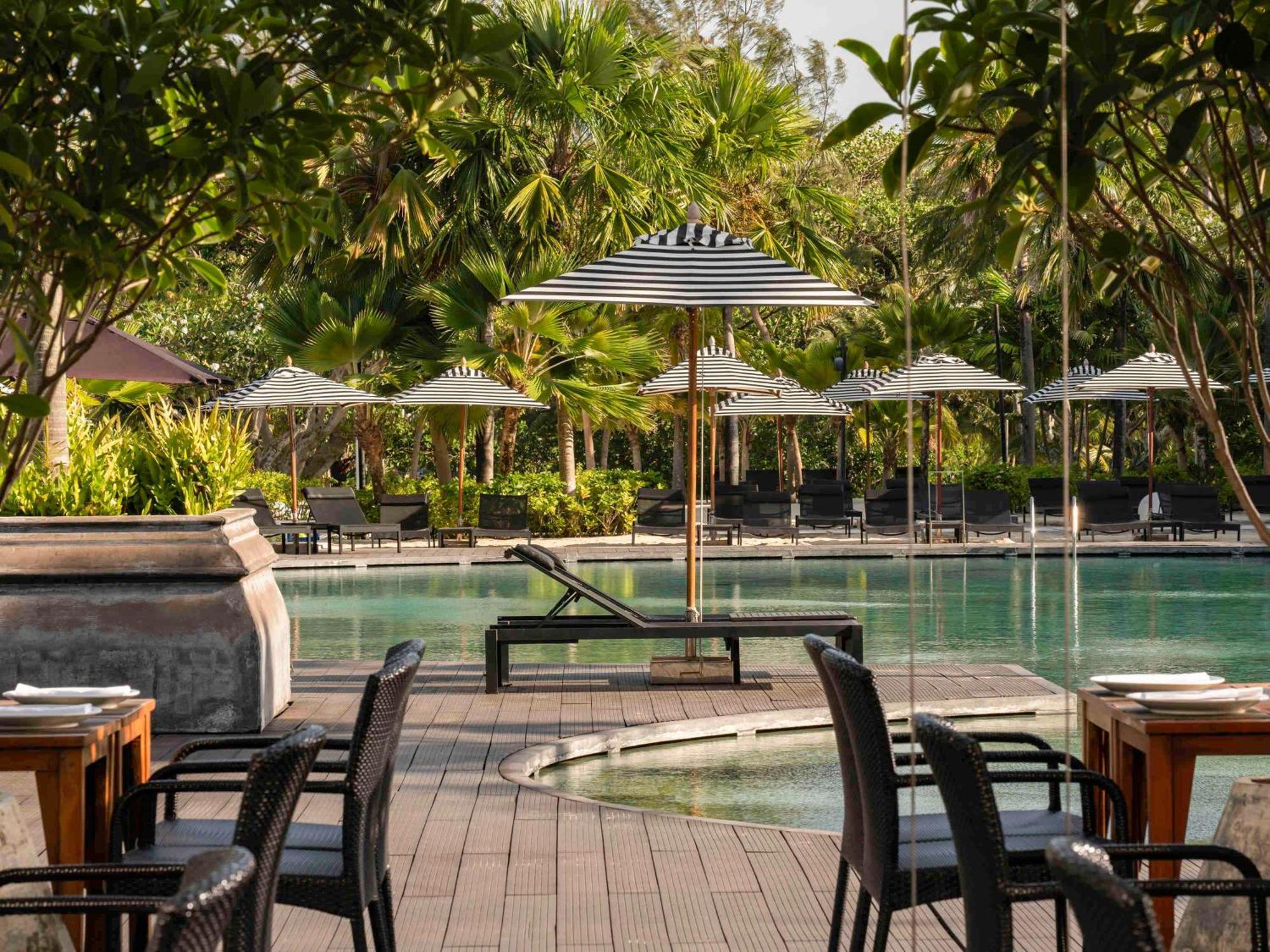 Pullman Phuket Beach 5*