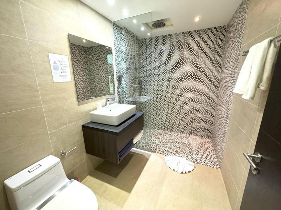 Direct Pool Access Twin Sands By Lofty Apartment