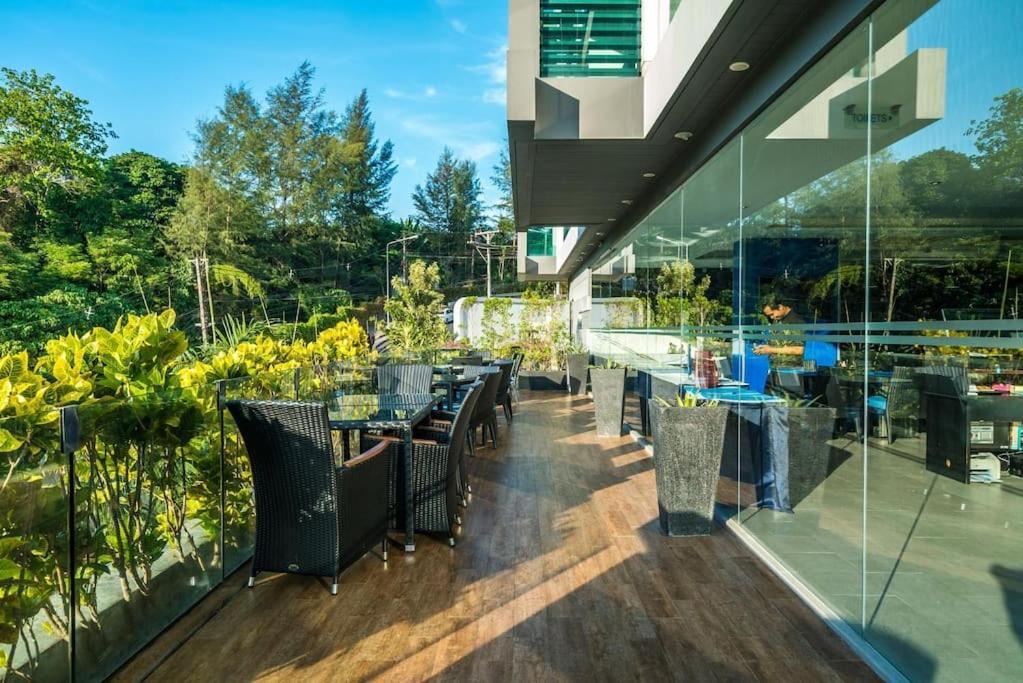 Apartment Direct Pool Access Twin Sands By Lofty