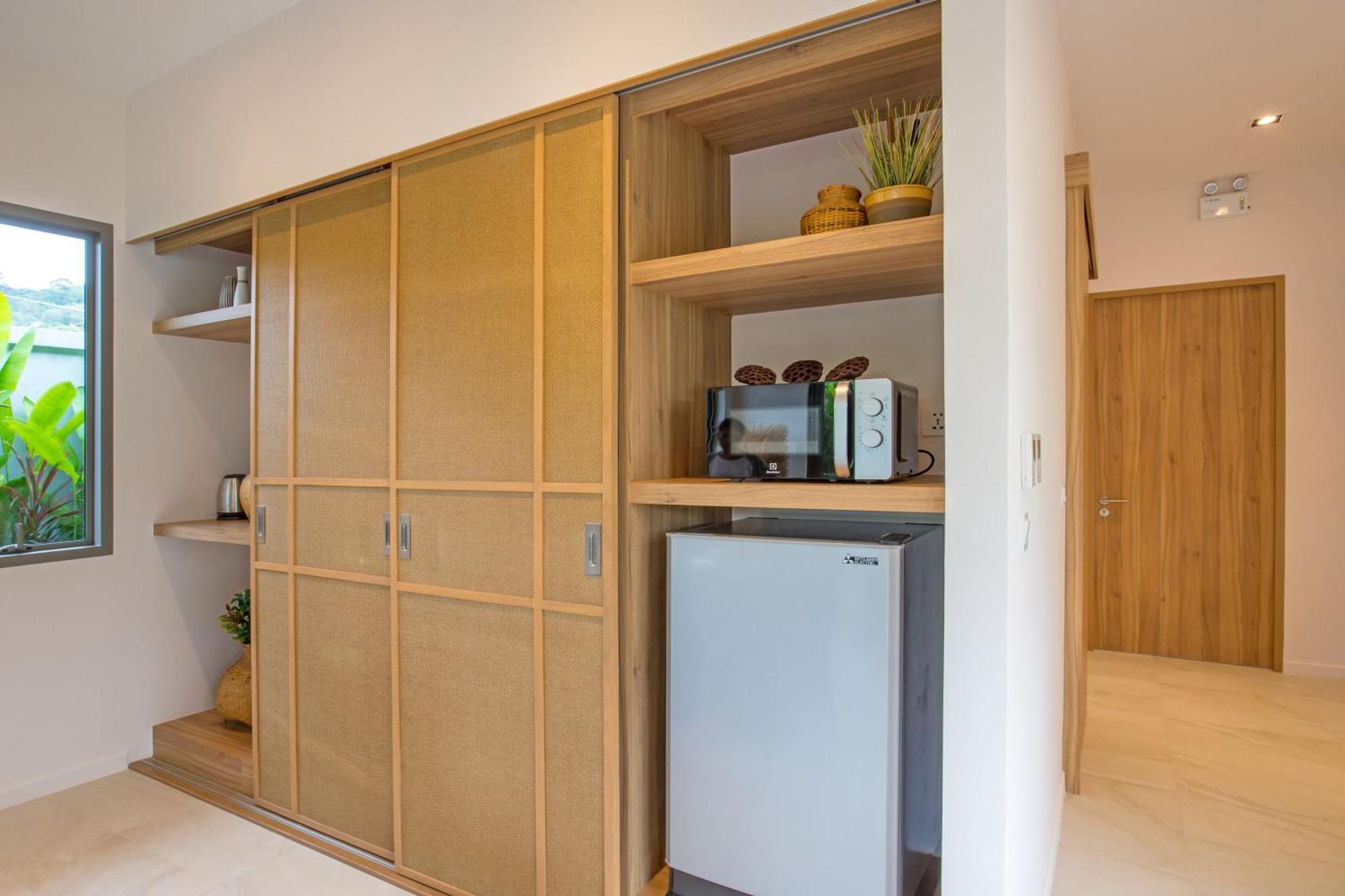 Boutique 2br Dalaa 1, Chemical Free Pool, Gated Residence, * Praia de Kamala