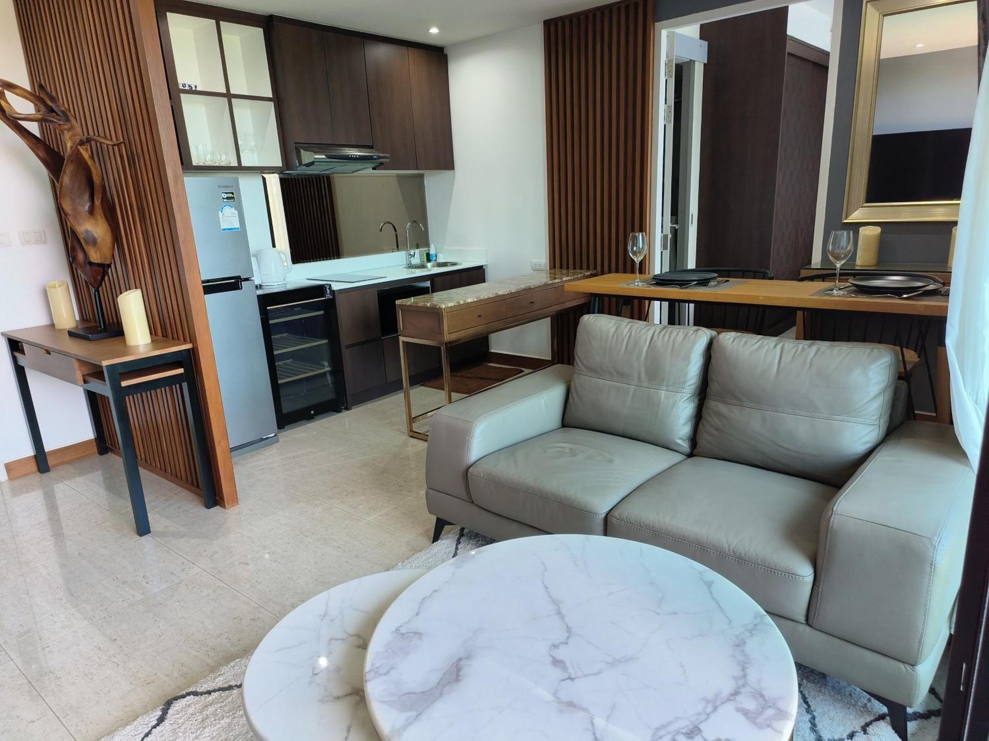The Aristo 1 Surin * Phuket