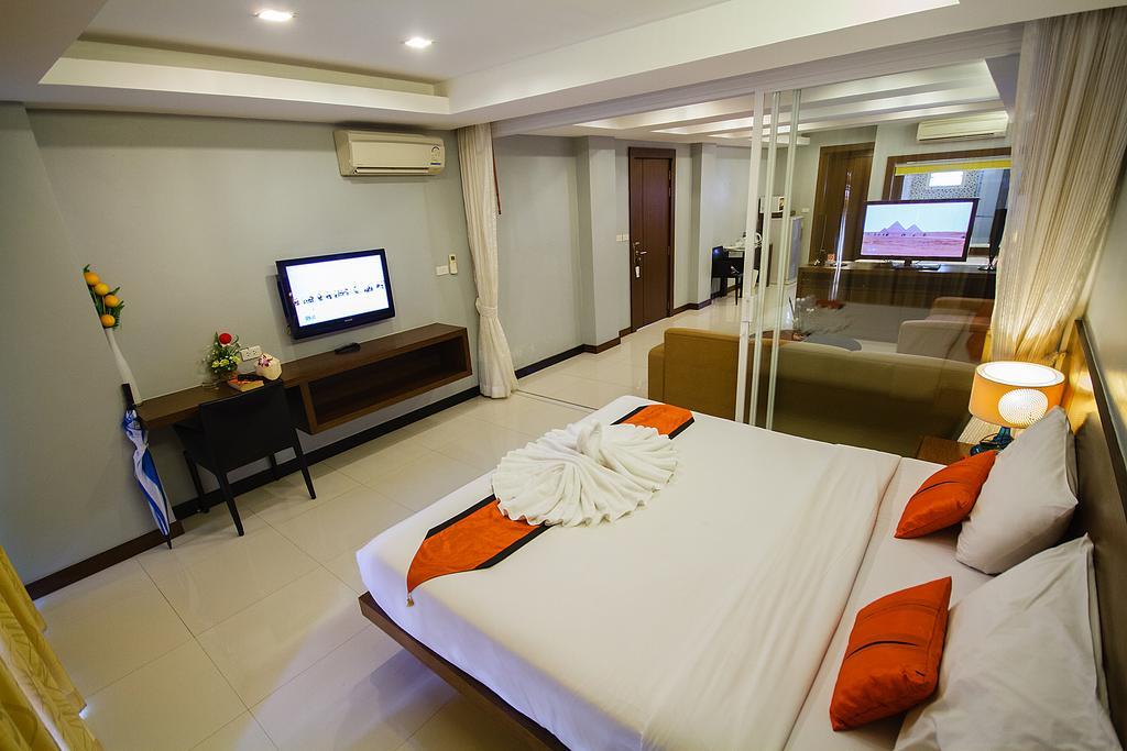 Platinum Hotel&apartments 3*