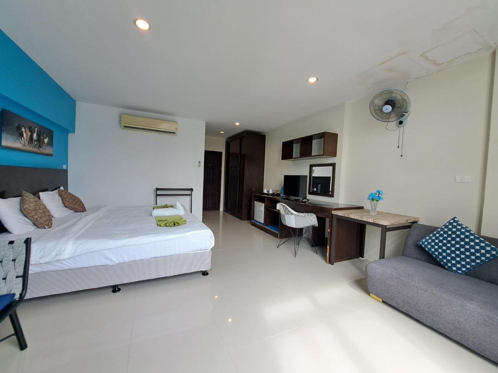 Baan Oui - Nai Harn * Phuket