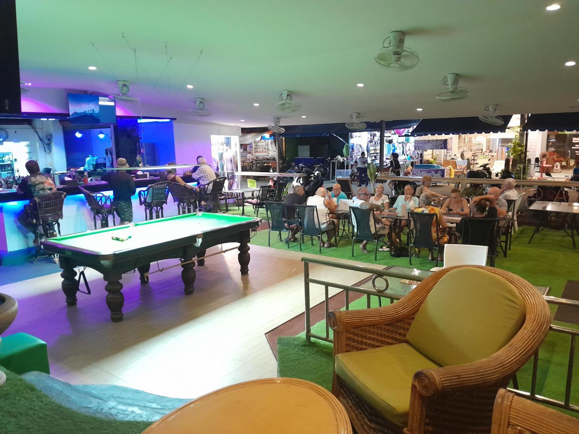 Guest house Oasis & Bar