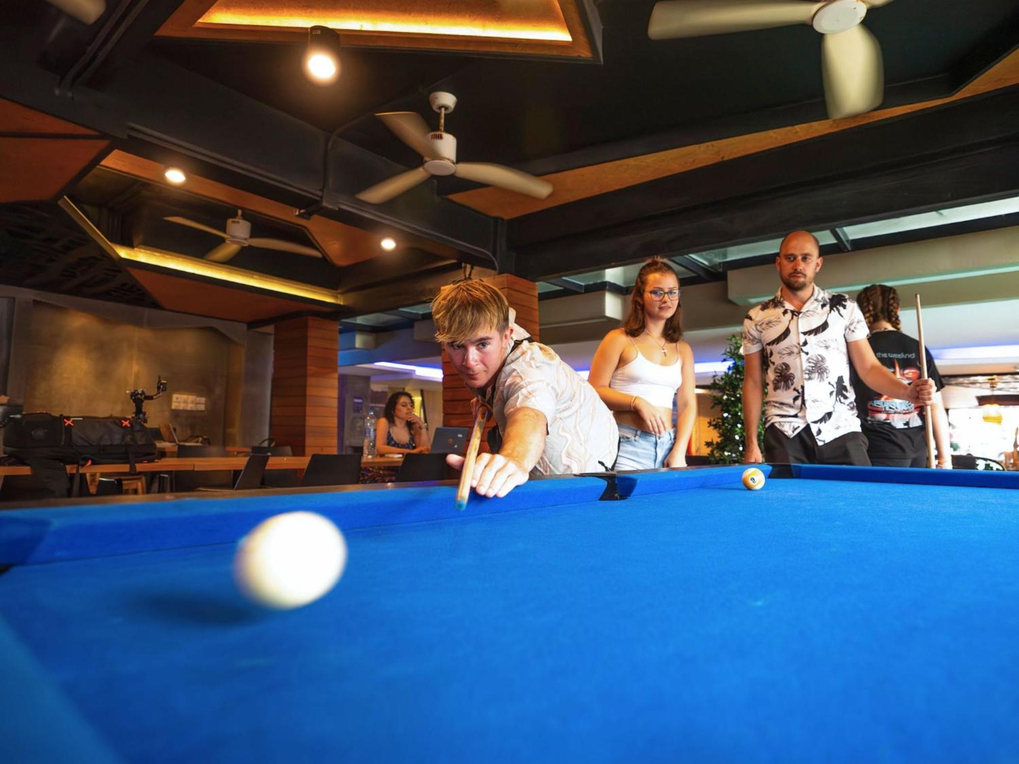 Mad Monkey Phuket *