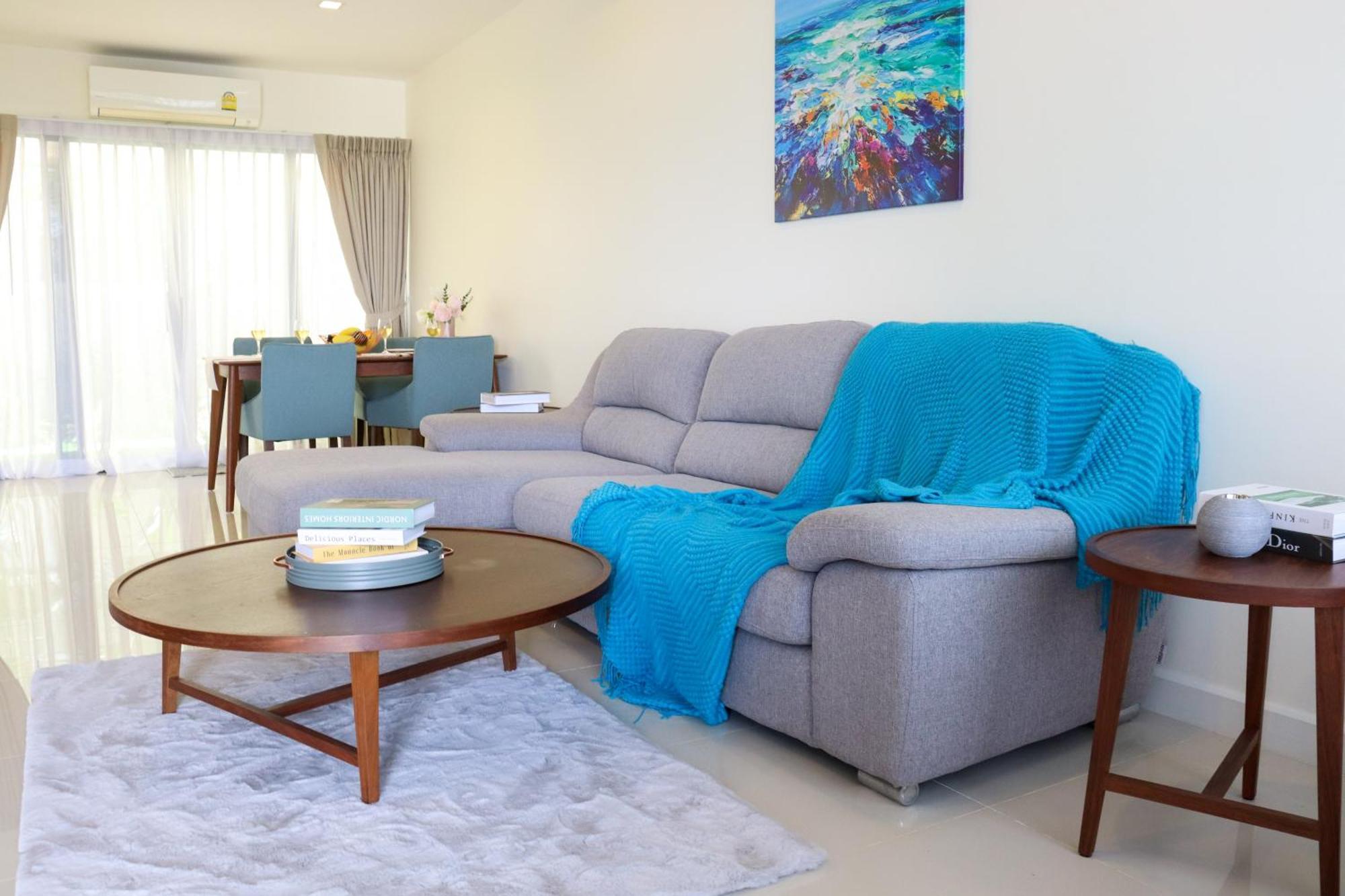 Lovely Townhouse In Laguna Park Villa *