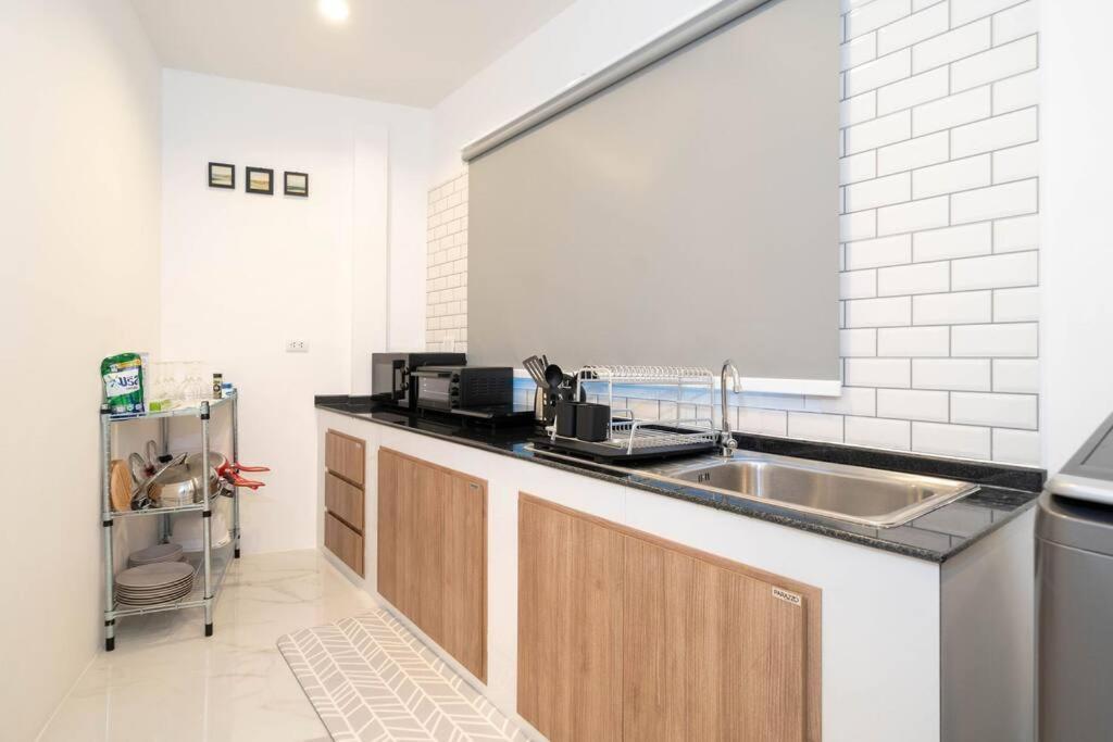 2br Townhome 300m Walk To Fully Equipped