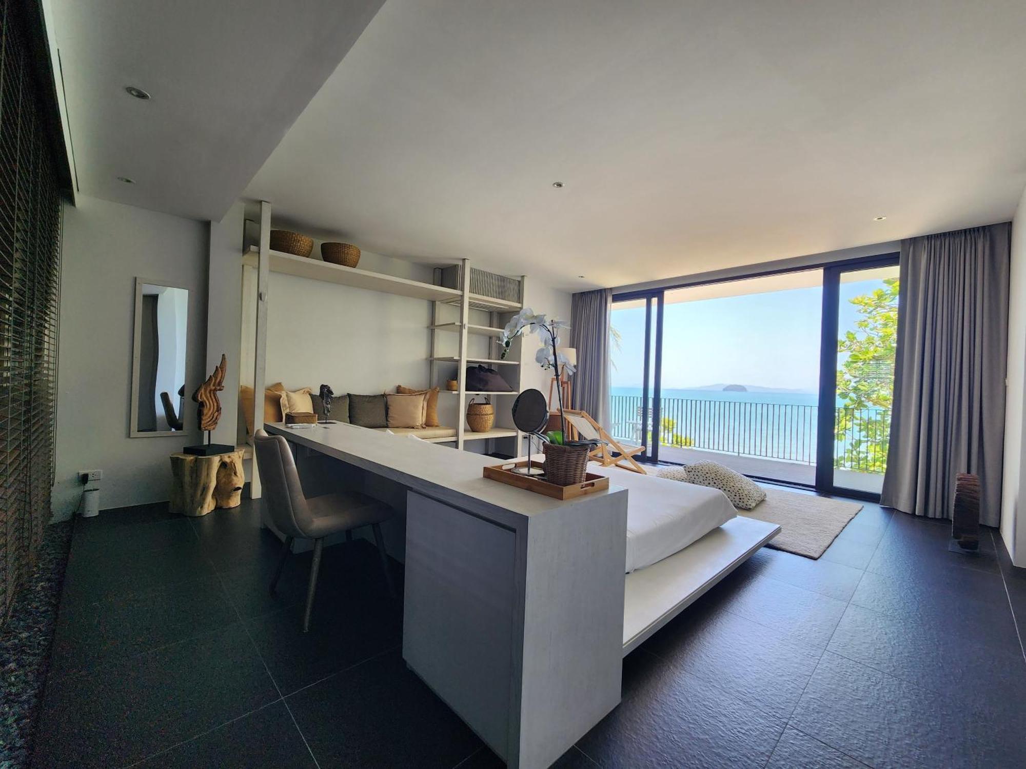 Luxury Beachfront 4 Bedroom Amana At Ta-ke A