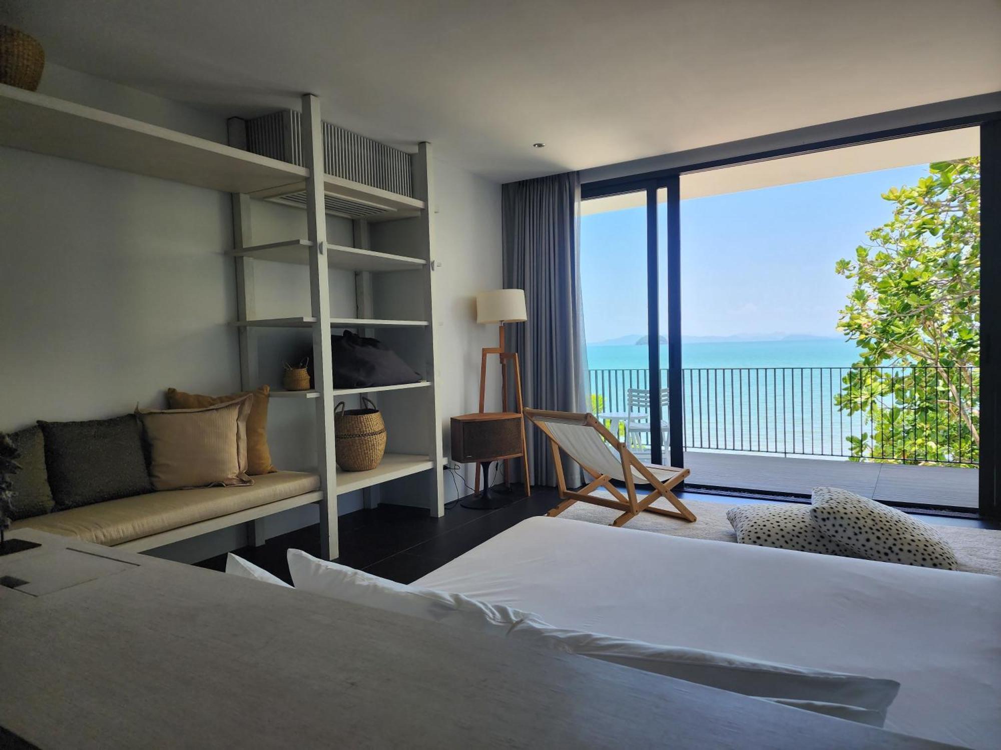 Luxury Beachfront 4 Bedroom Amana At Ta-ke A *