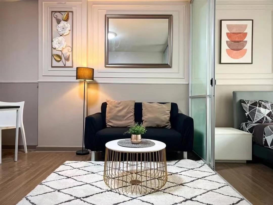 Cozy And Delightful With Pool View Apartment *