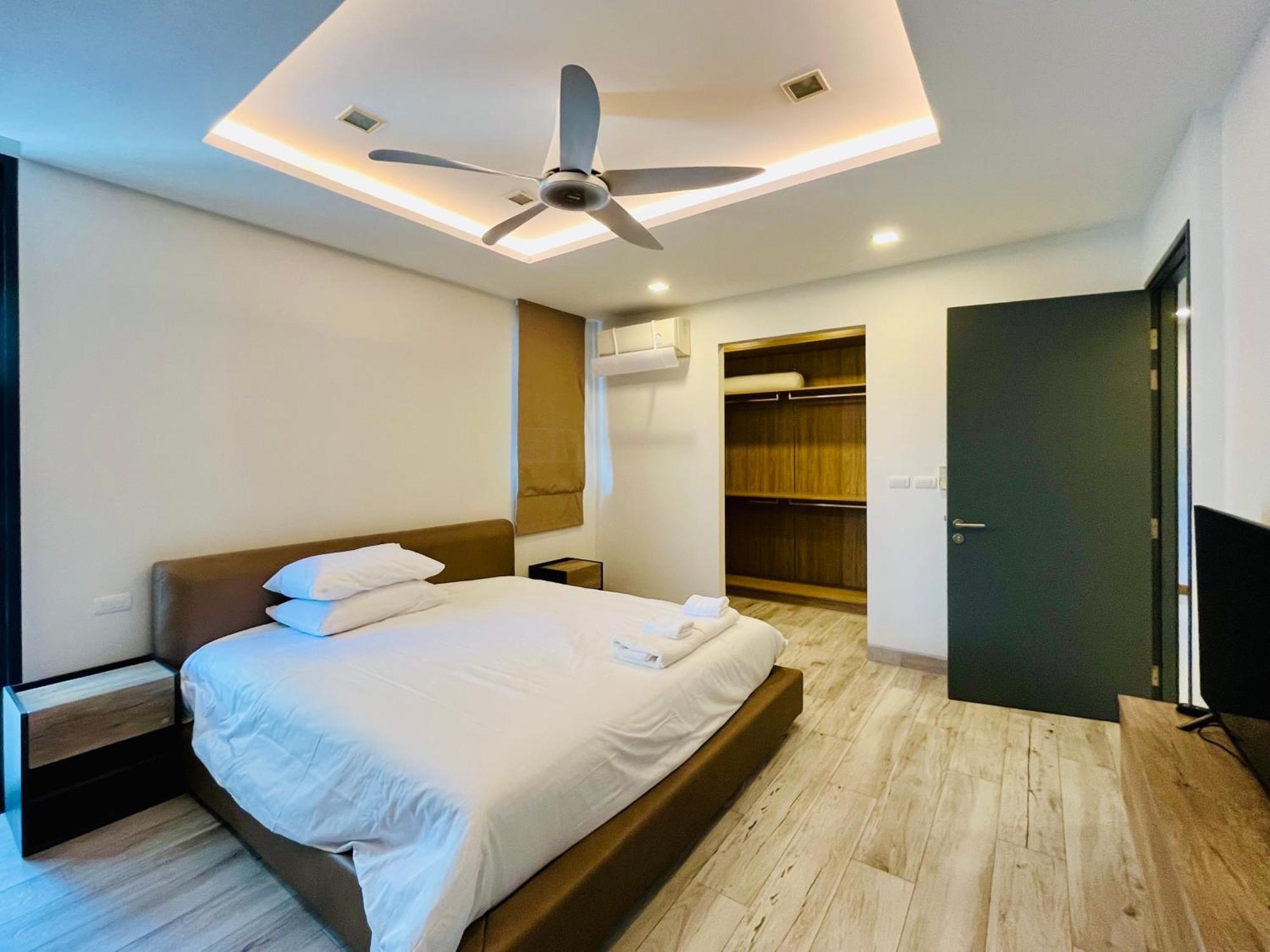 Townhouse 3 Bdr Bangtao Laguna #2-48 * Phuket