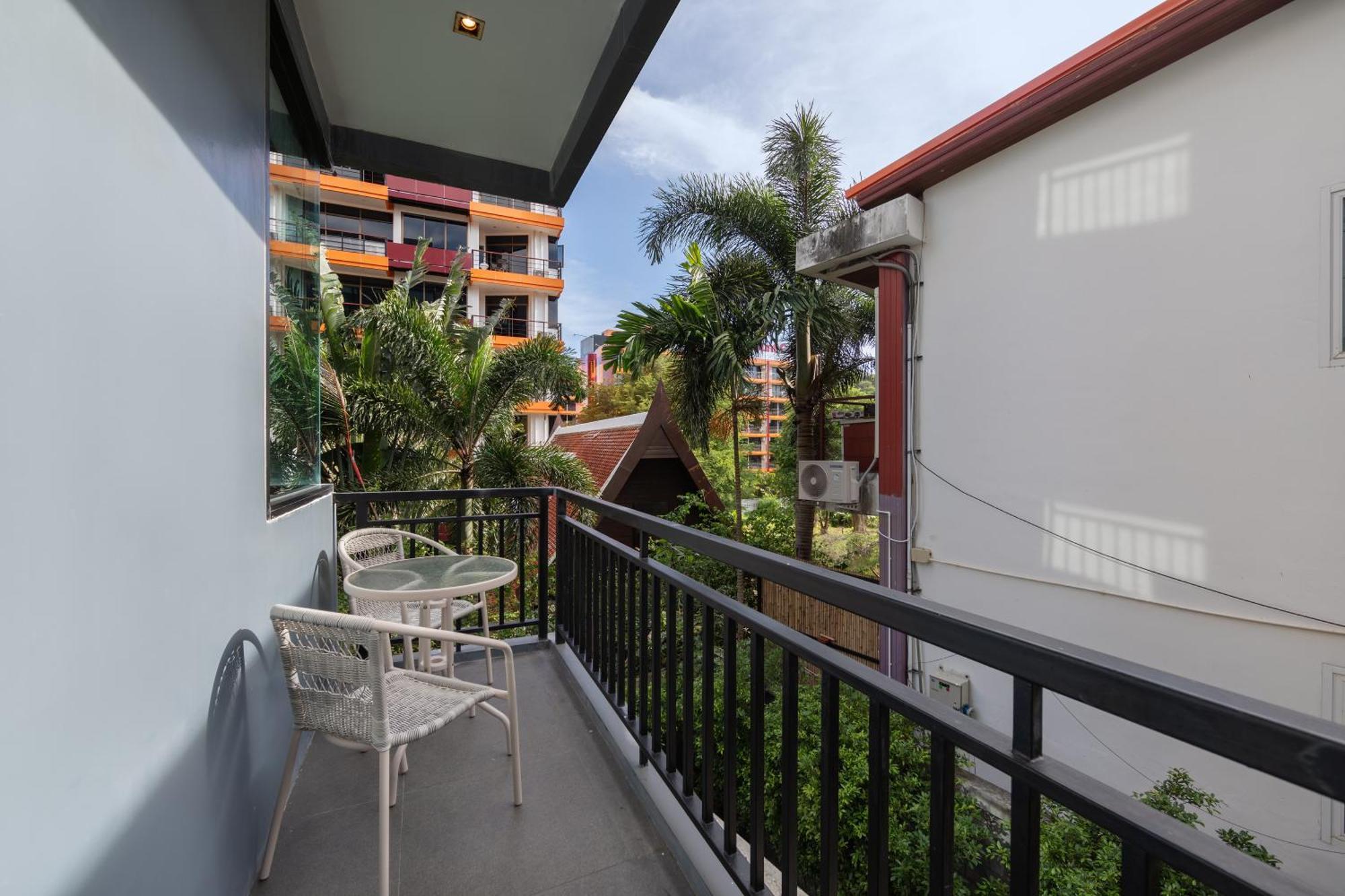 Modern At Relife 2 Min To Nai Harn Apartment