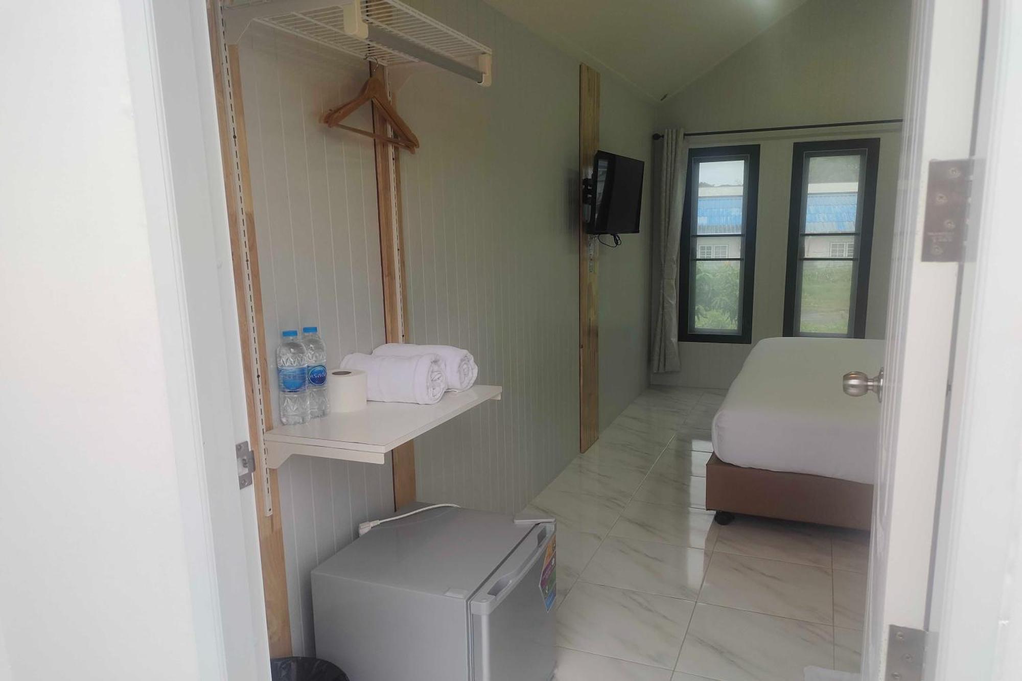 N&n House Laem Hin Resort 3*