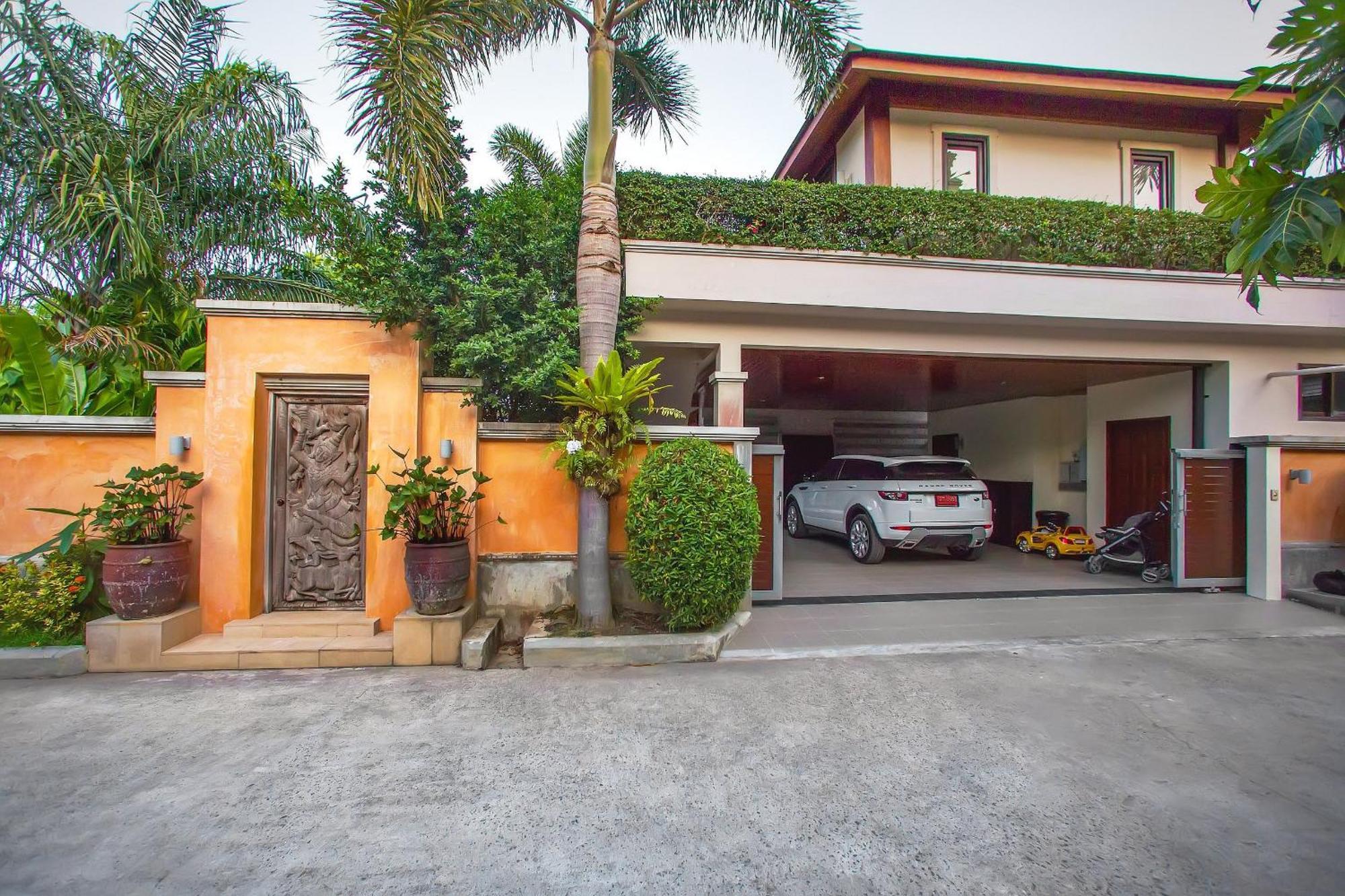 Banyak | Luxury 4br With Terrace And Personal Playground * Ban Saiyuan