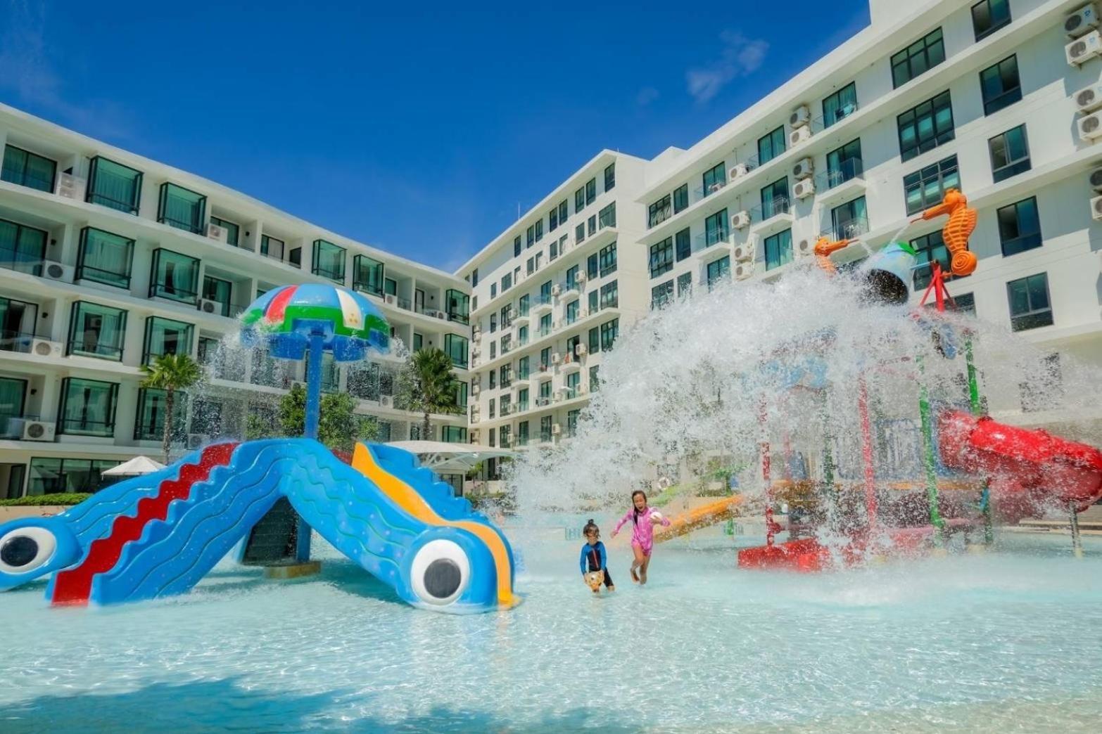 Hotel Wyndham La Phuket Rawai