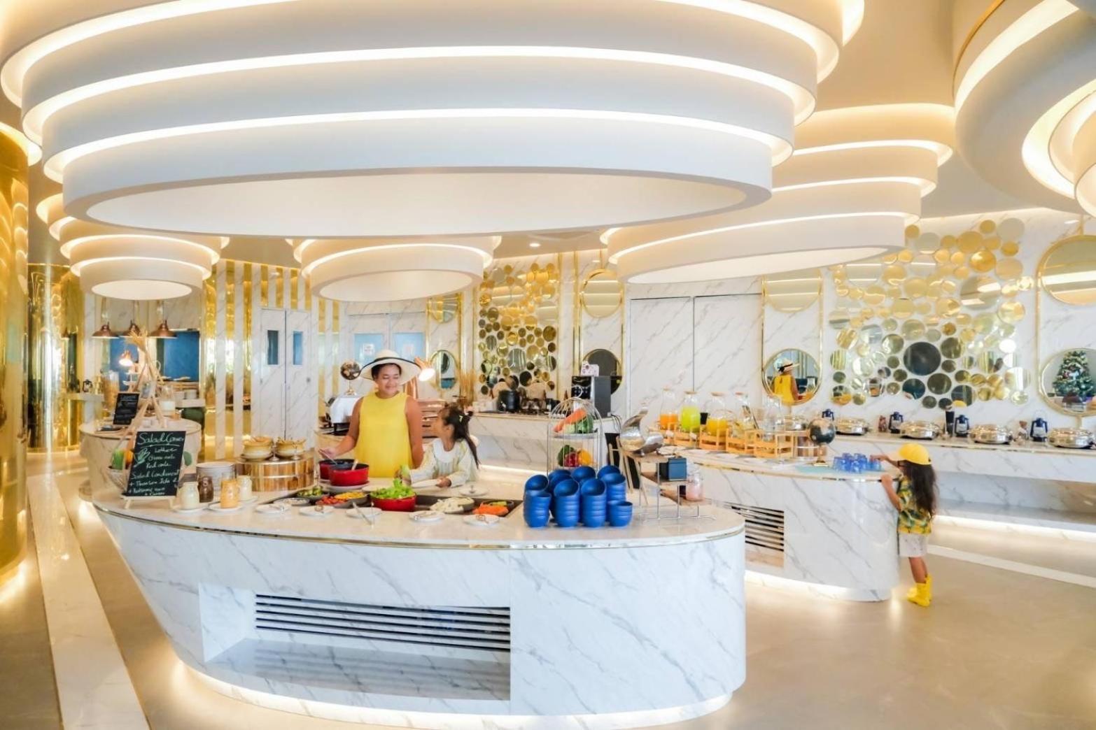 Wyndham La Phuket Hotel Rawai
