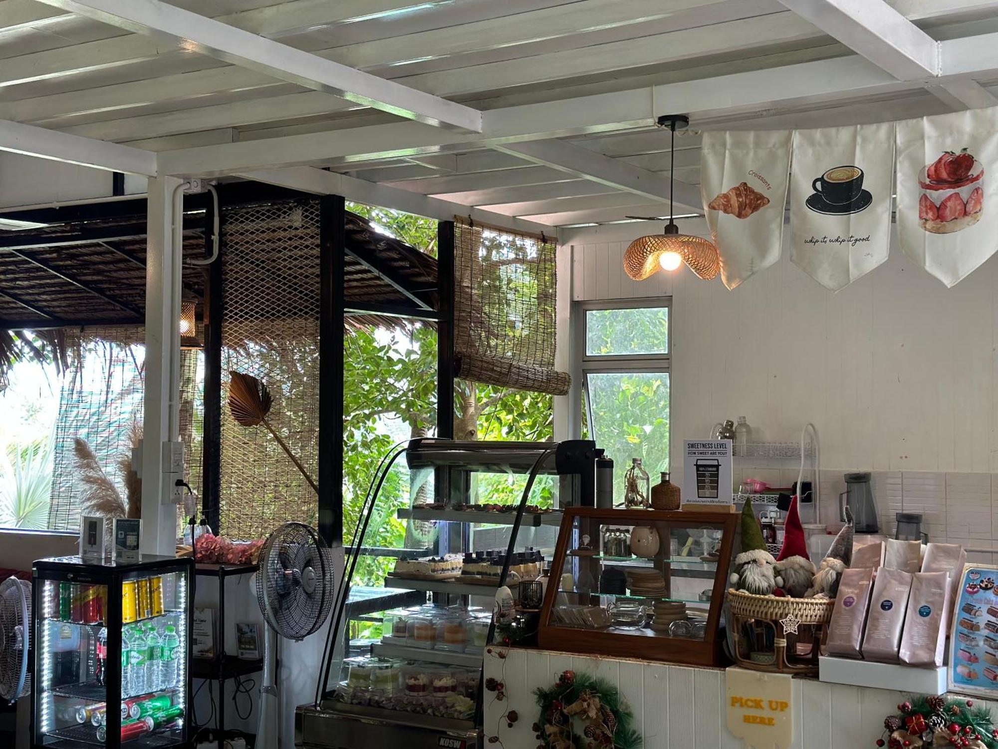 Bed & Breakfast Nua Tone & Cafe