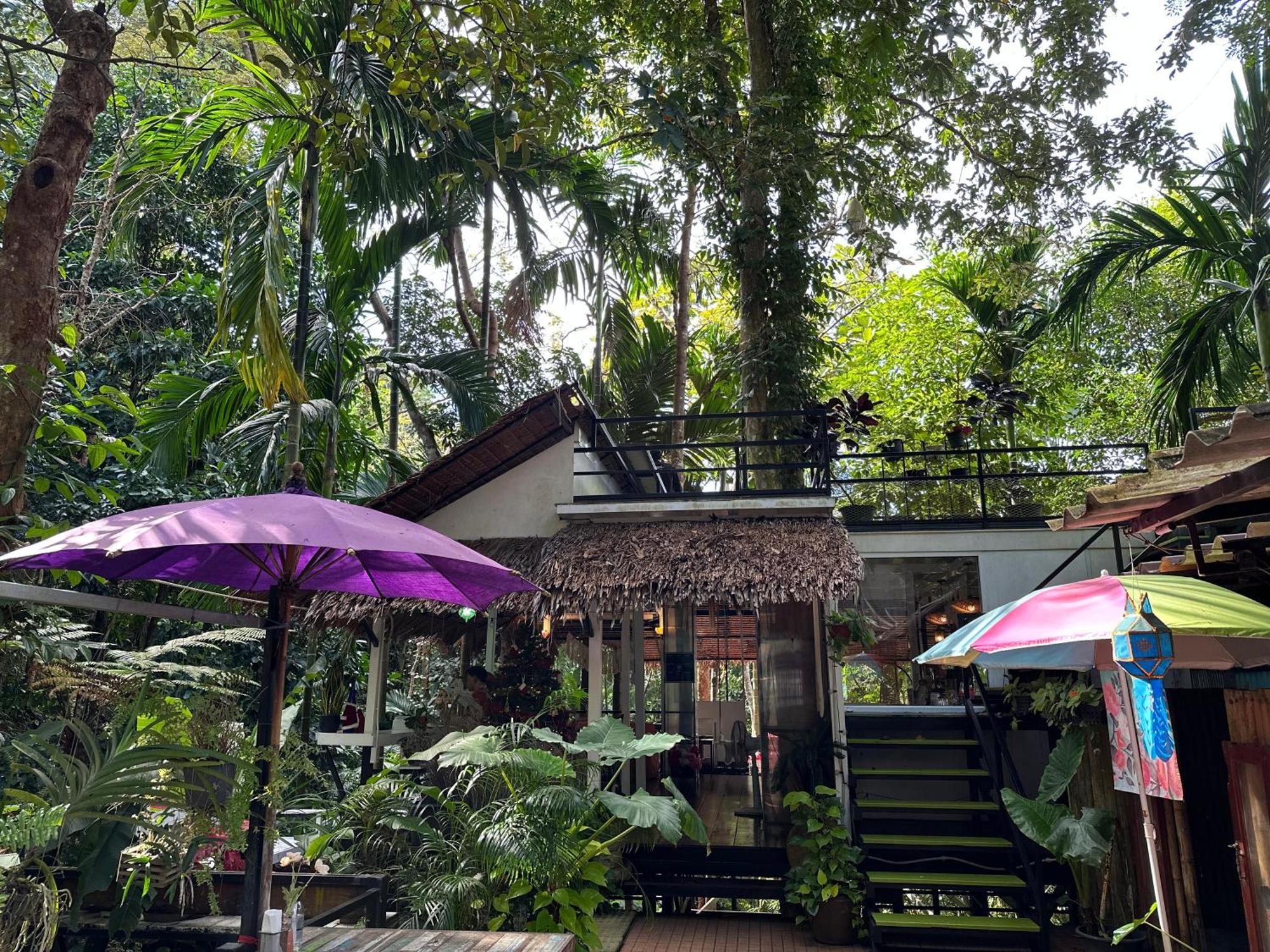 Bed & Breakfast Nua Tone & Cafe *