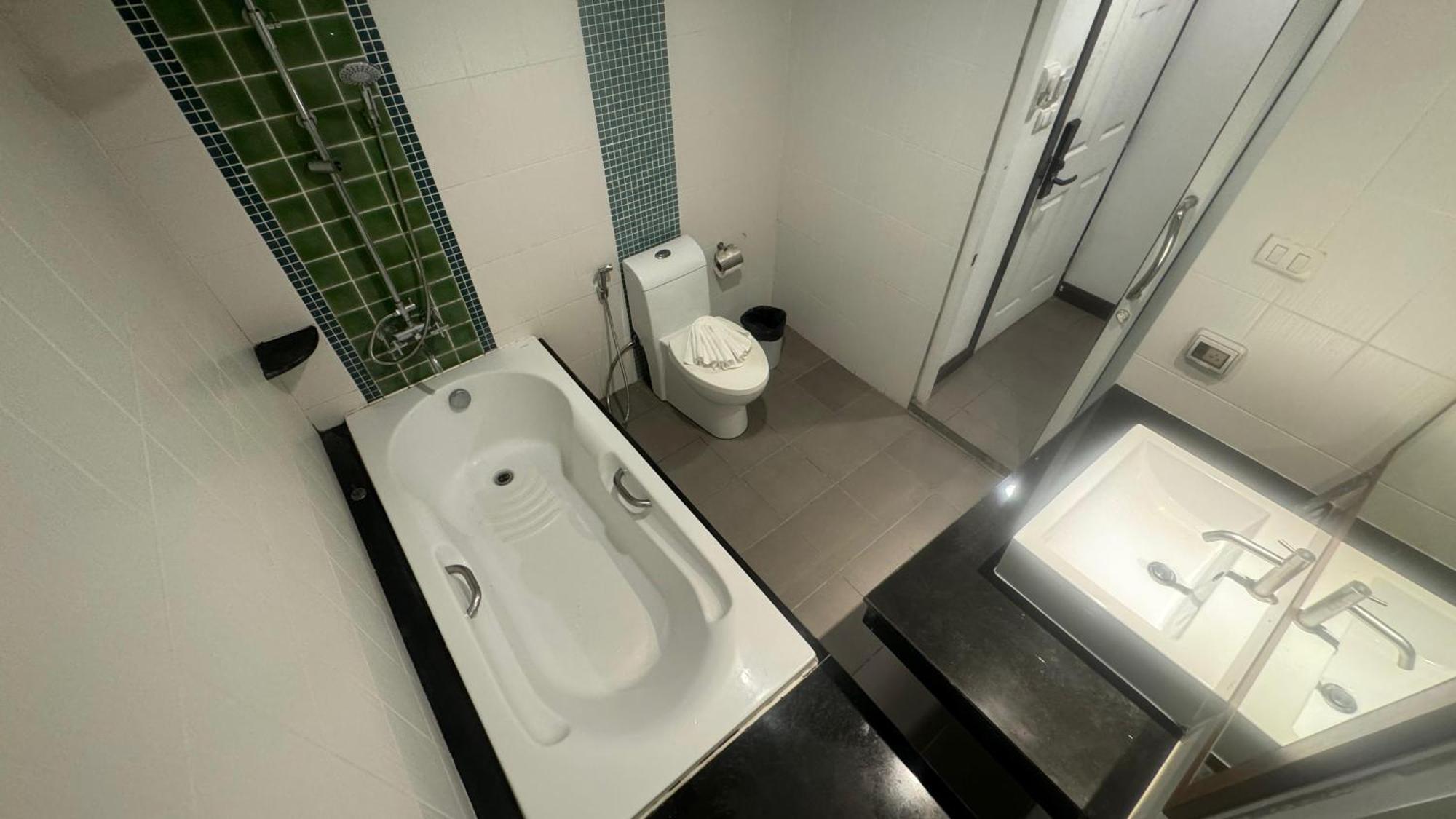 Hotel Zephyr Grand 3*