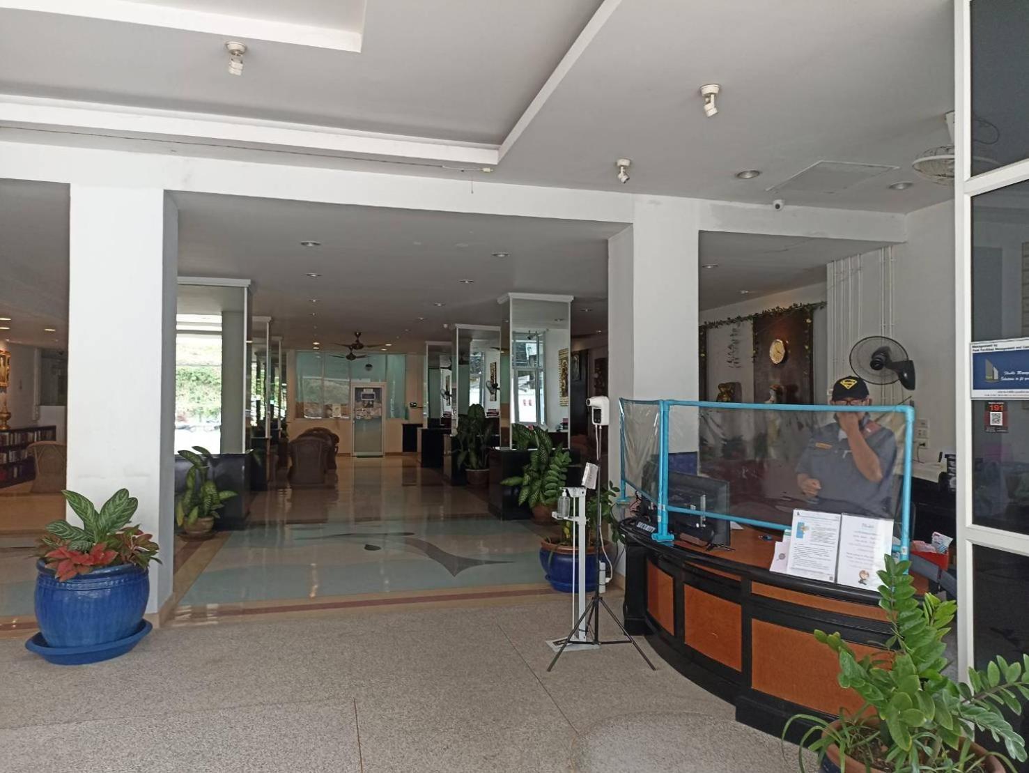 Phuket Palace With 2 Separate