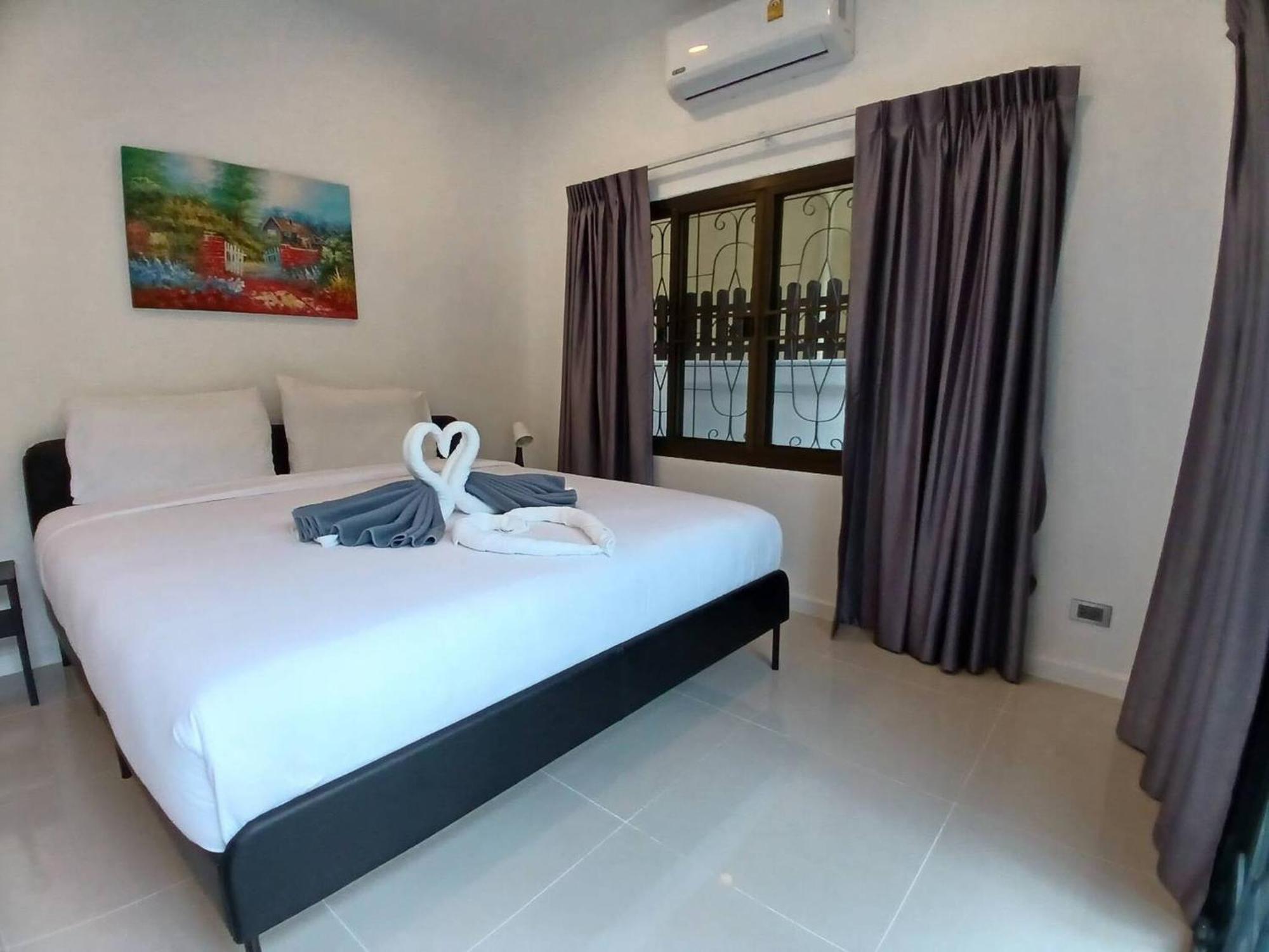 White House With 2br1bath Near Water Fall Holiday home Kathu