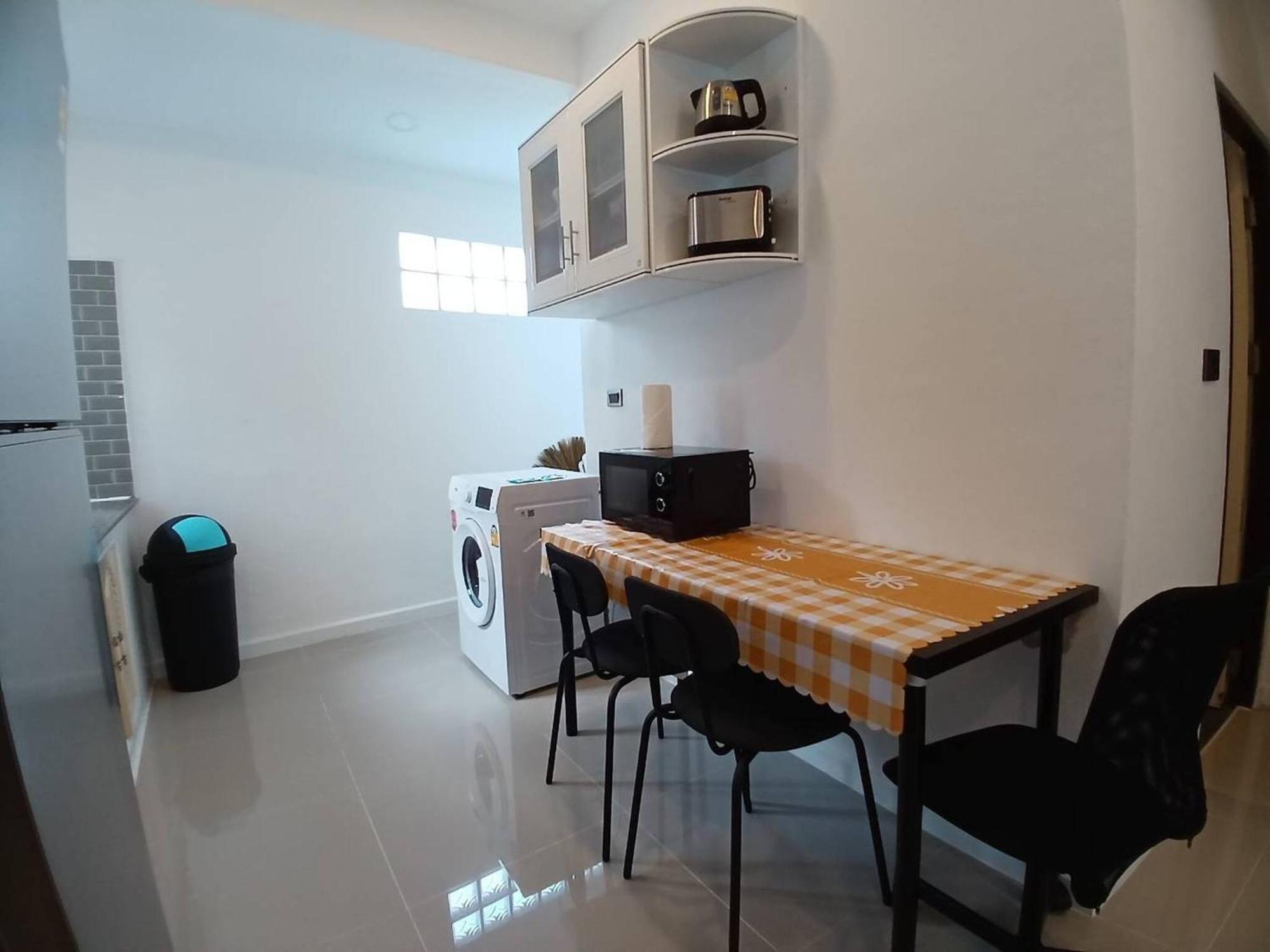 Holiday home White House With 2br1bath Near Water Fall