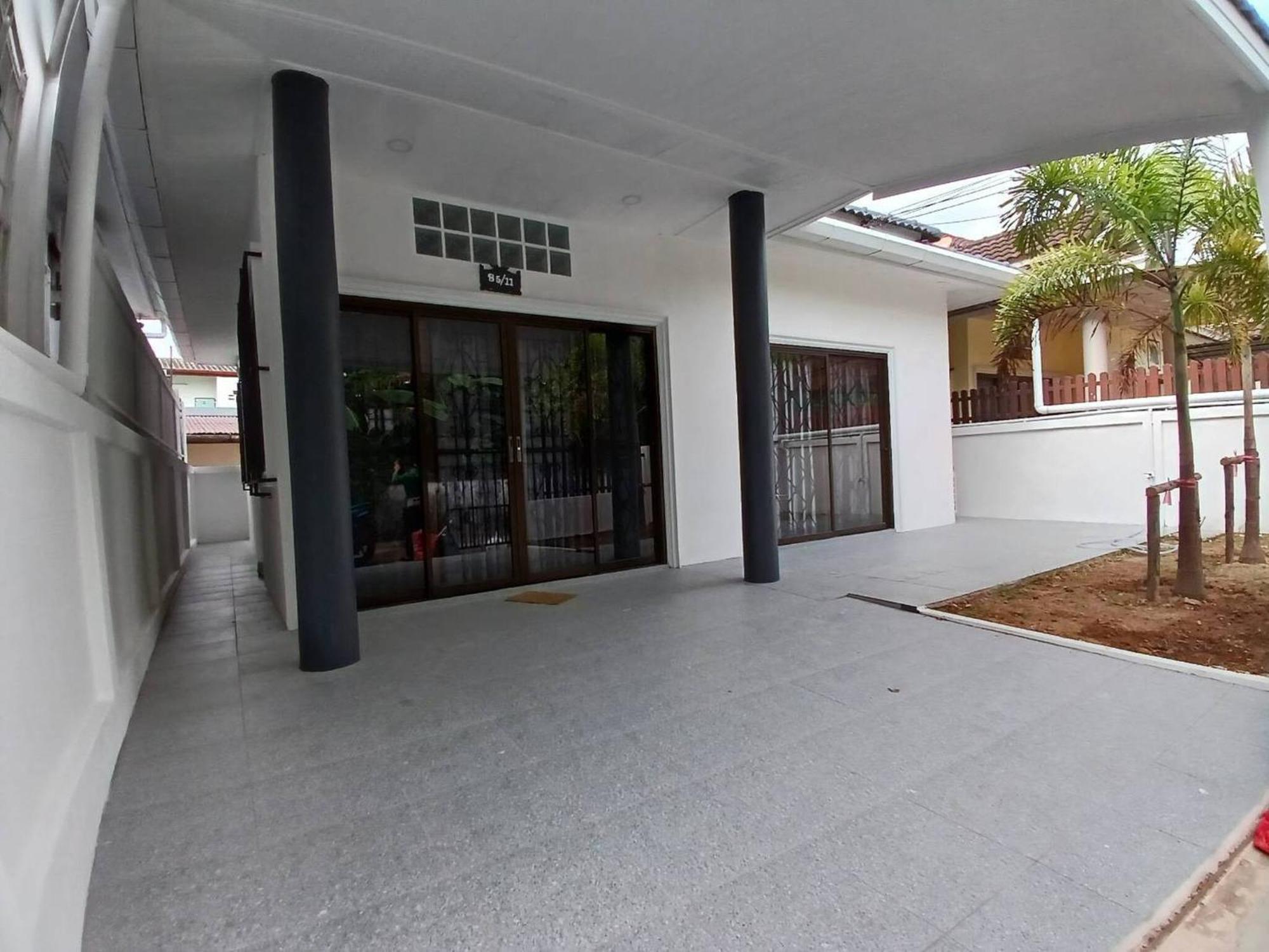 Holiday home White House With 2br1bath Near Water Fall *