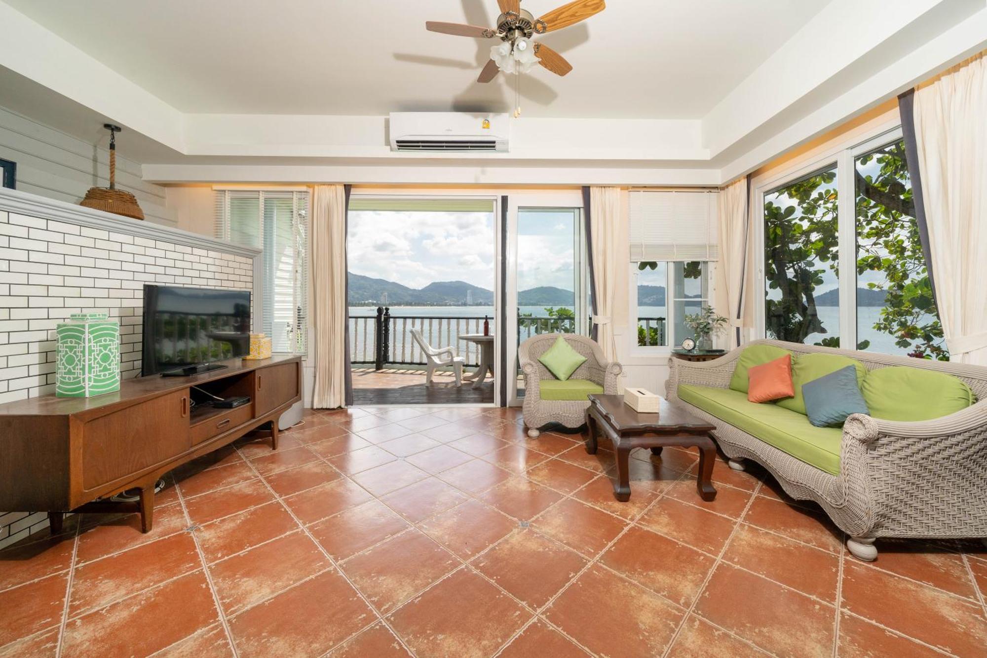 Front Kalim Villa *