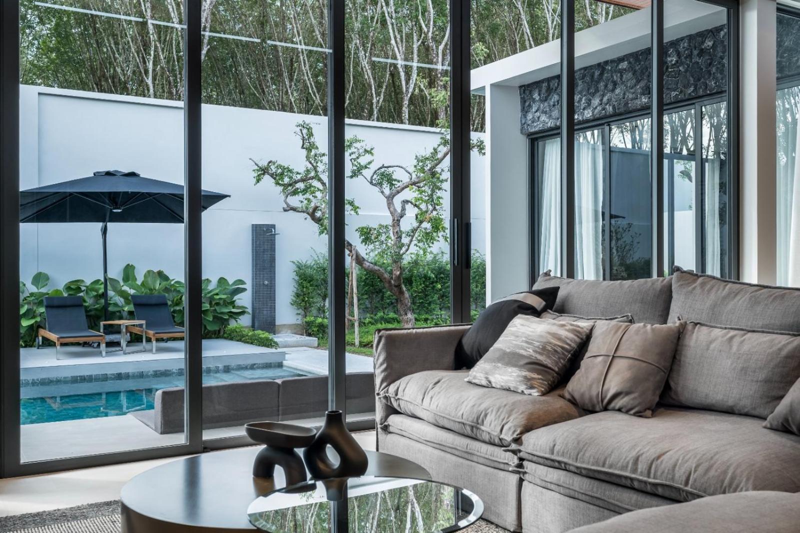 Space Botanica Modern Loft *