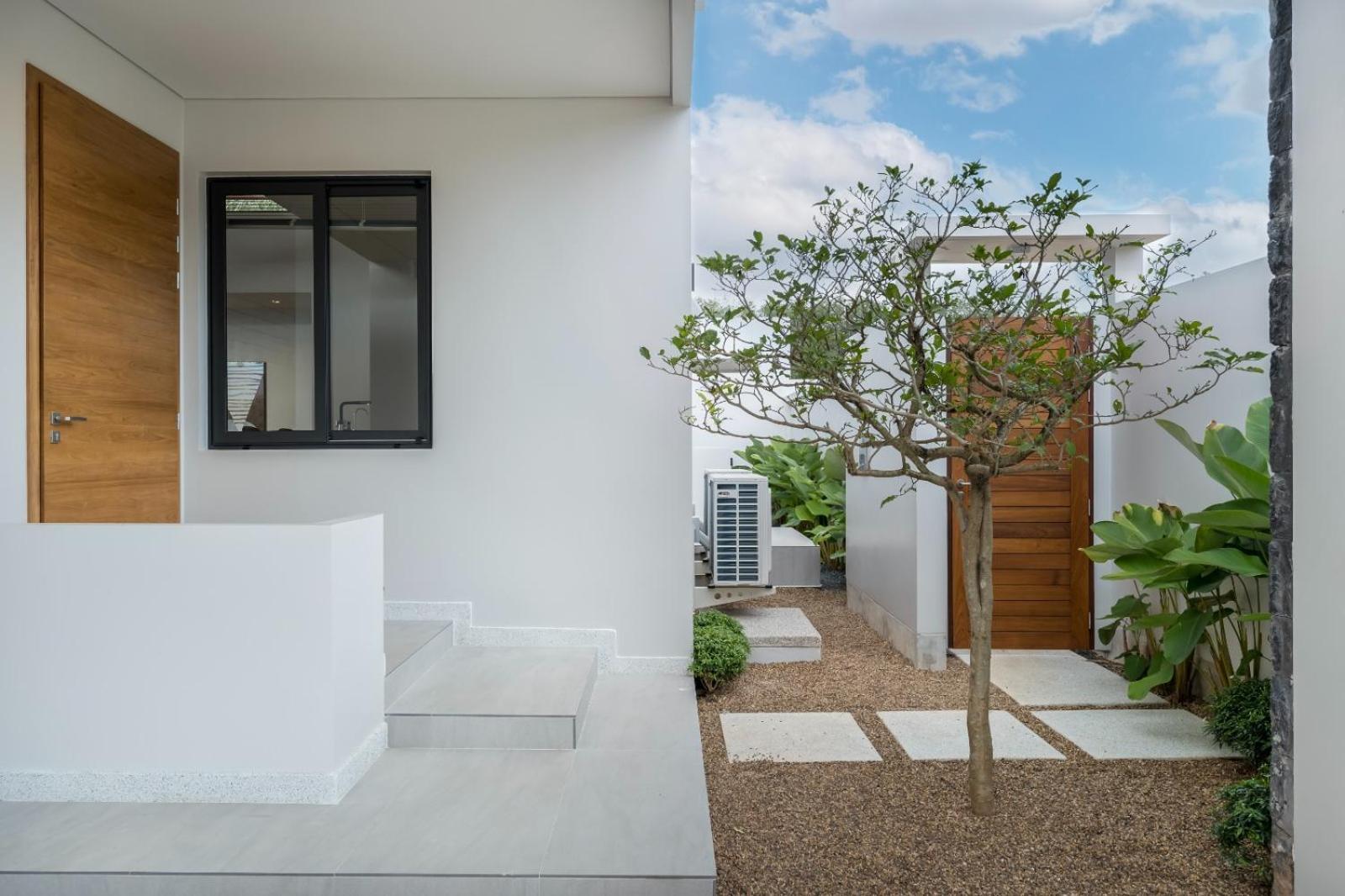 Villa Space Botanica Modern Loft Ban Pak Lak