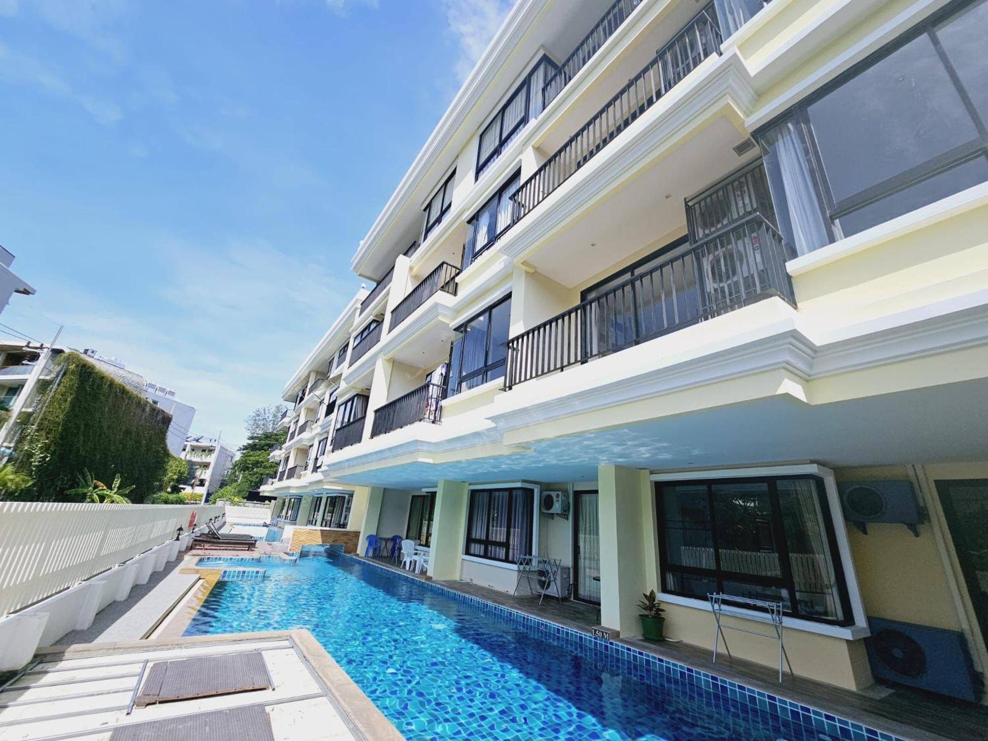 The Naiharn By Sala Estate Aparthotel 3*