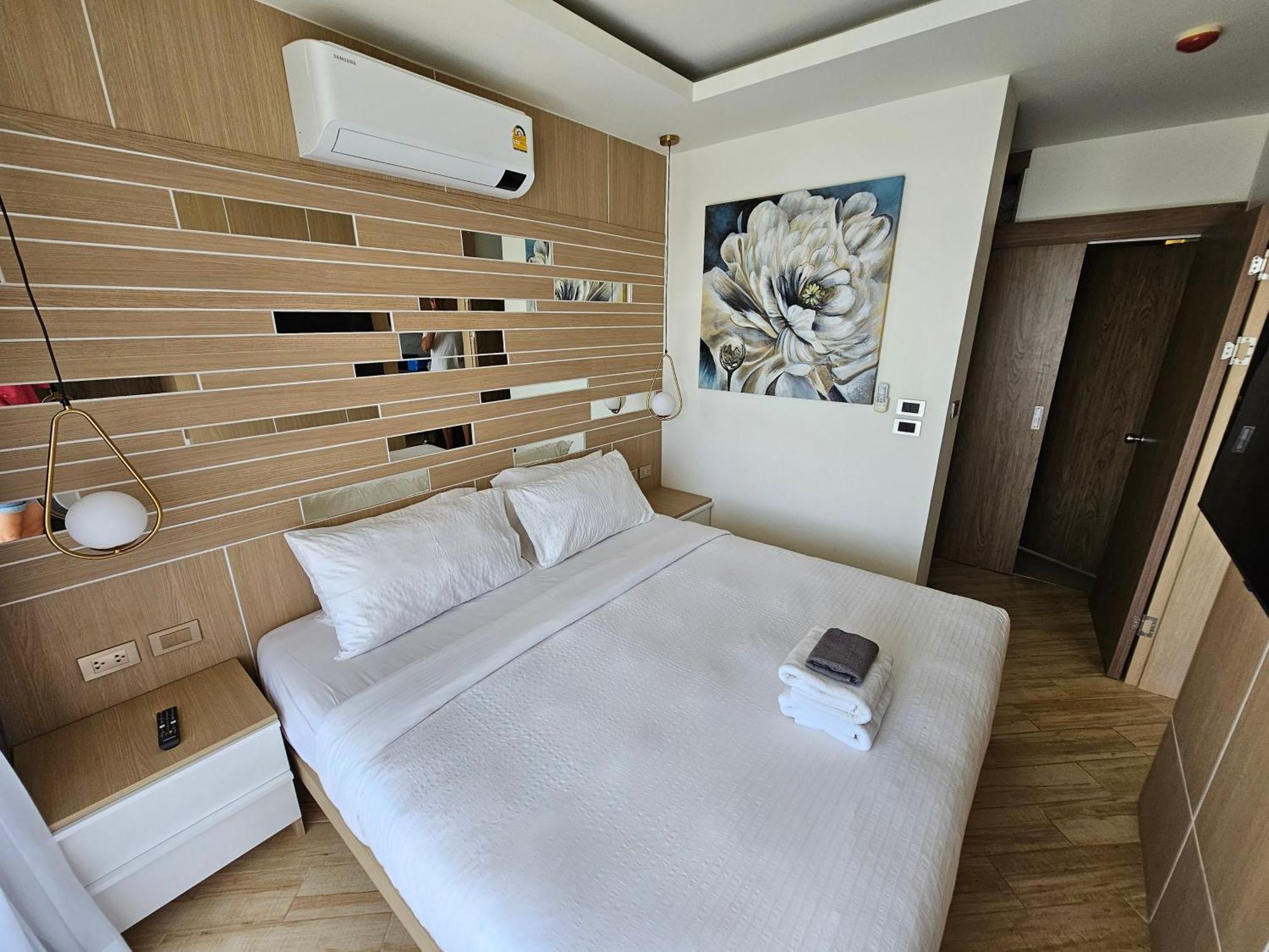 Calypso Garden Residences By Natalya Apartment *