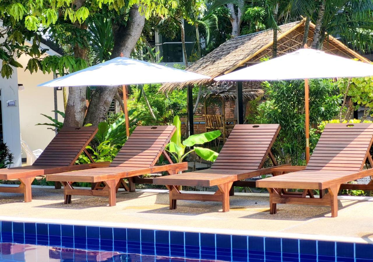 Blue Palm 3*