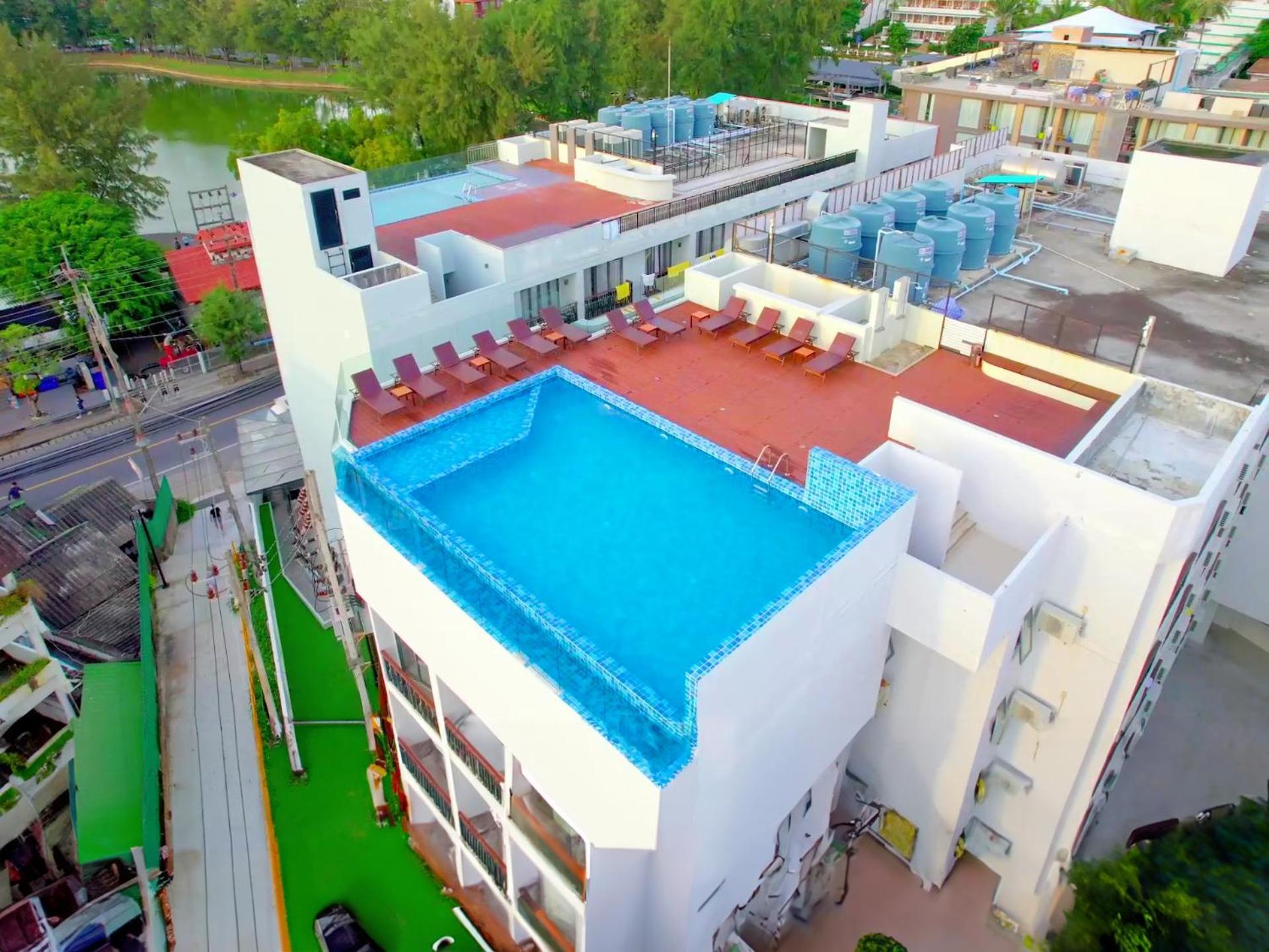 Phoenix Hotel 4*