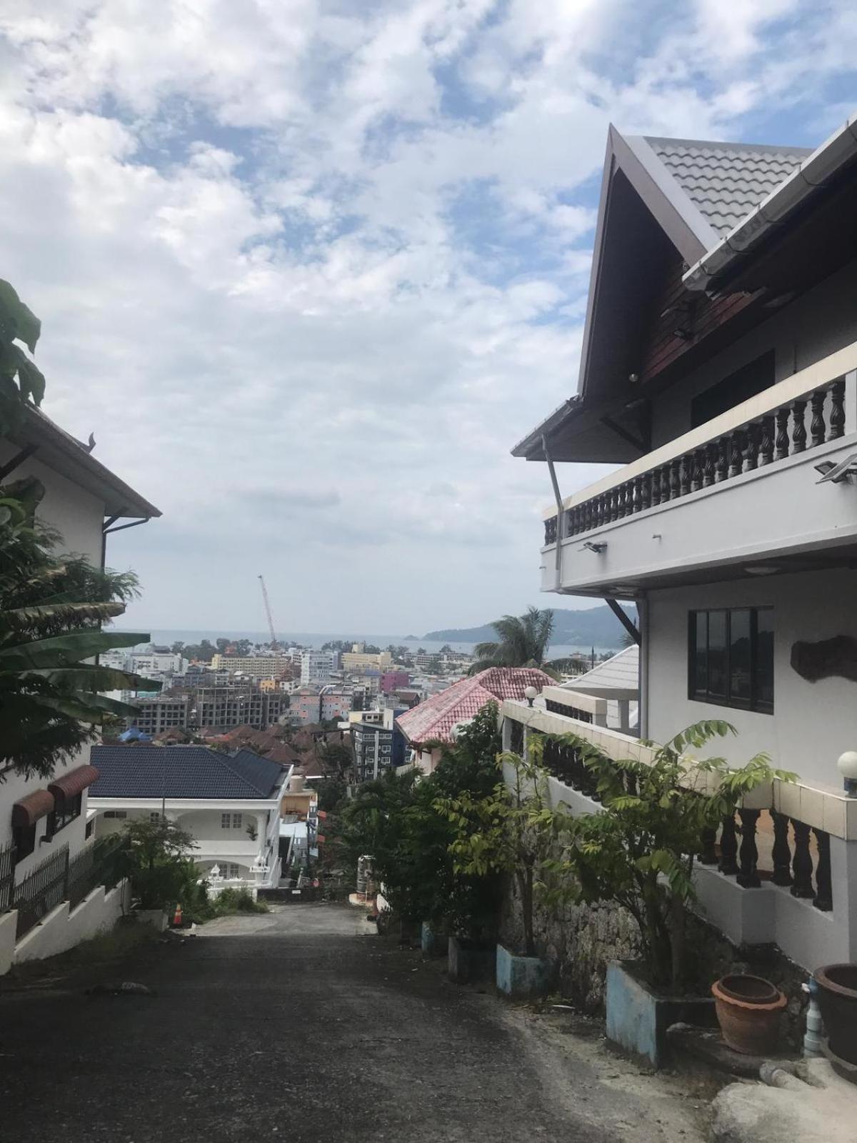 Aksarai Hotel Patong