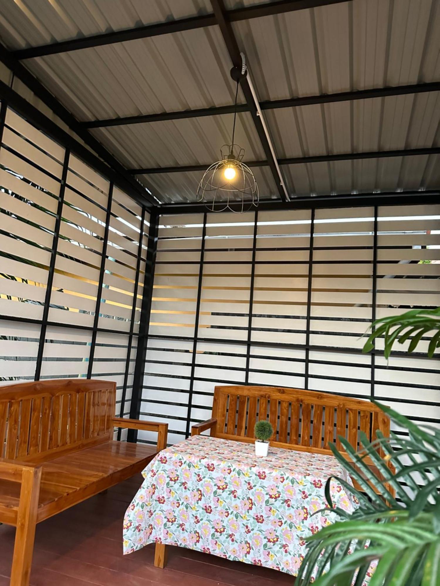 Suntalee House Guest house