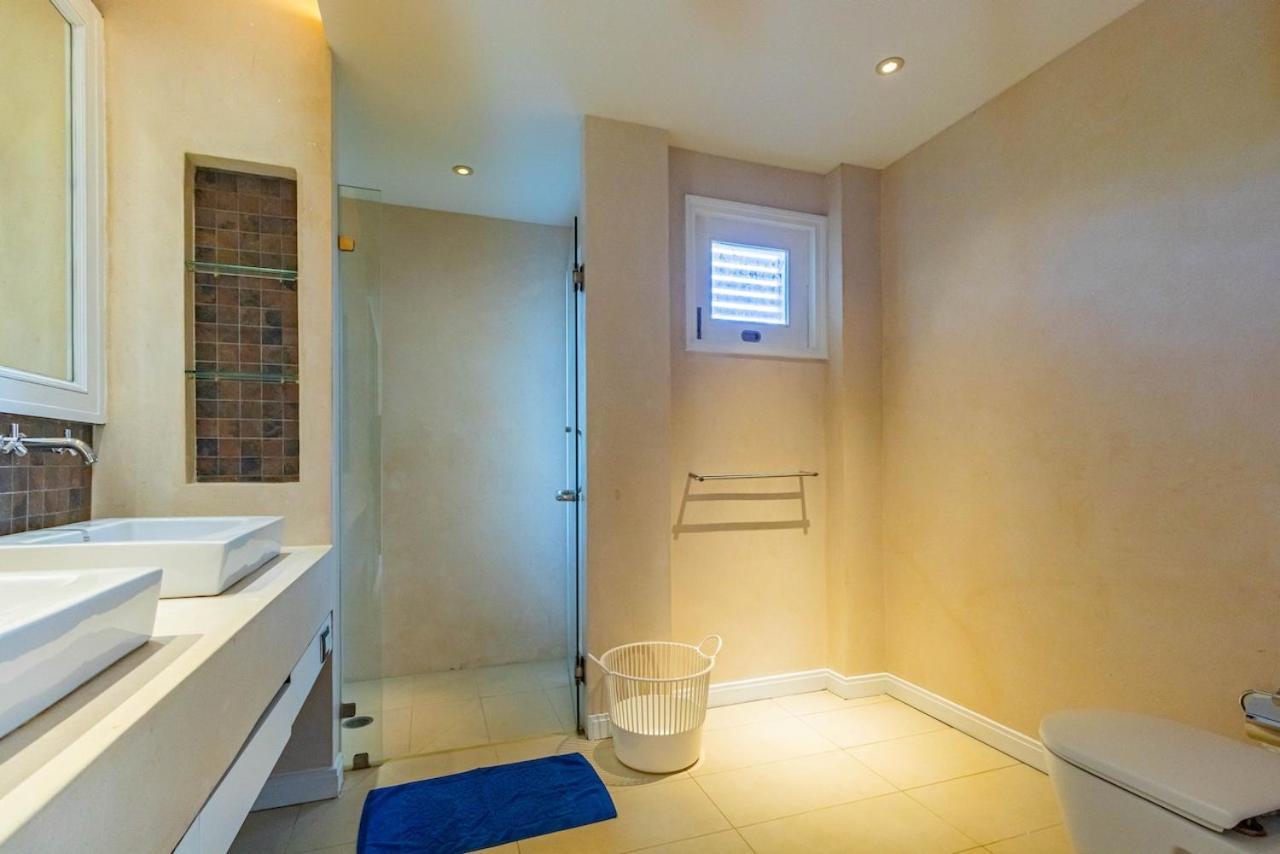 Apartment 3br Family In Laguna — 100m Walk From