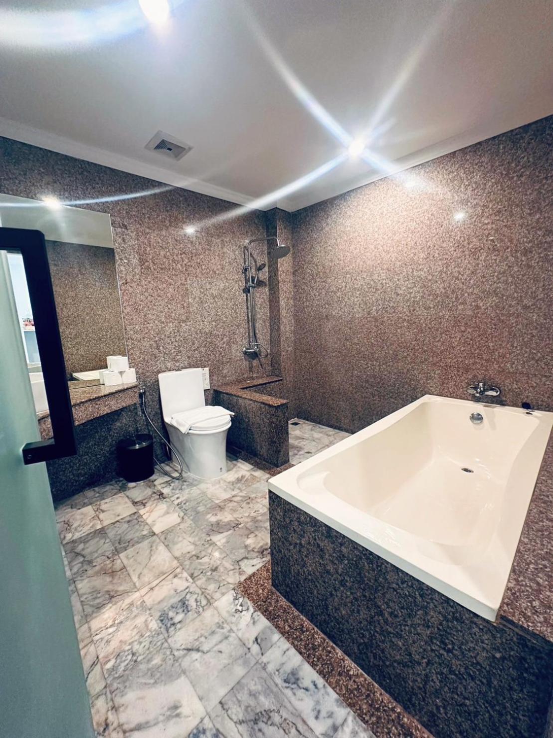 Ocean Pie Phuket - Adult Only Hotel 4*