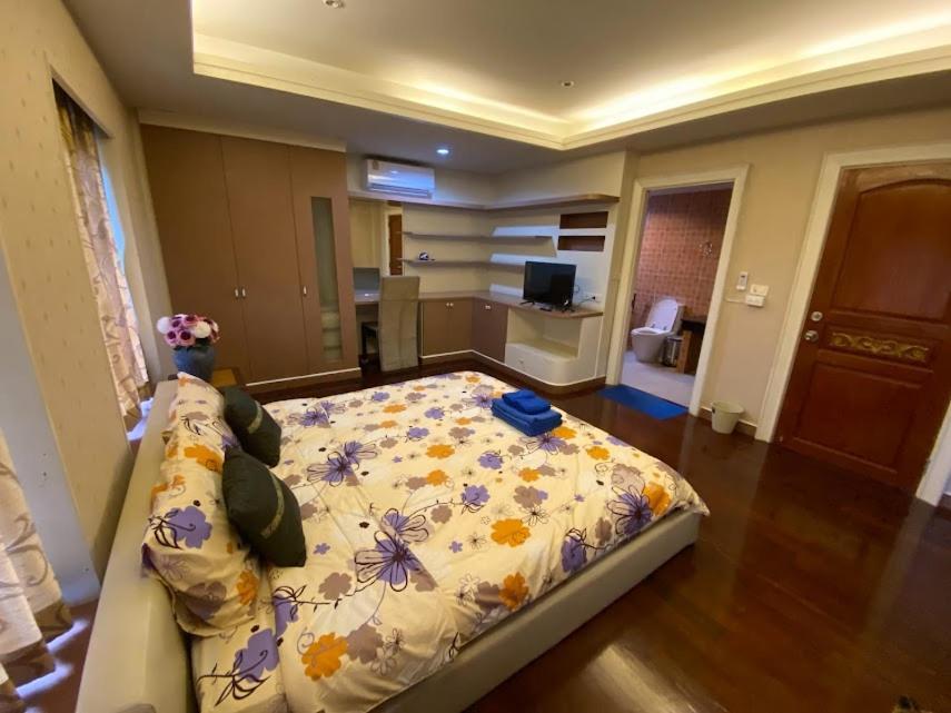 Private Pool And Thai Style By Andaman Villa *