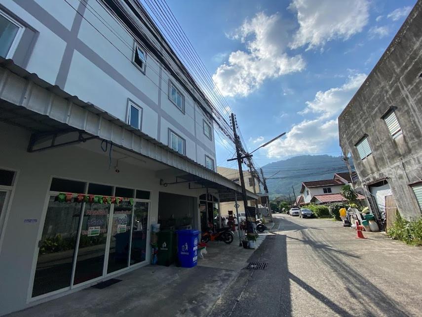 Phuket House And Apartment *
