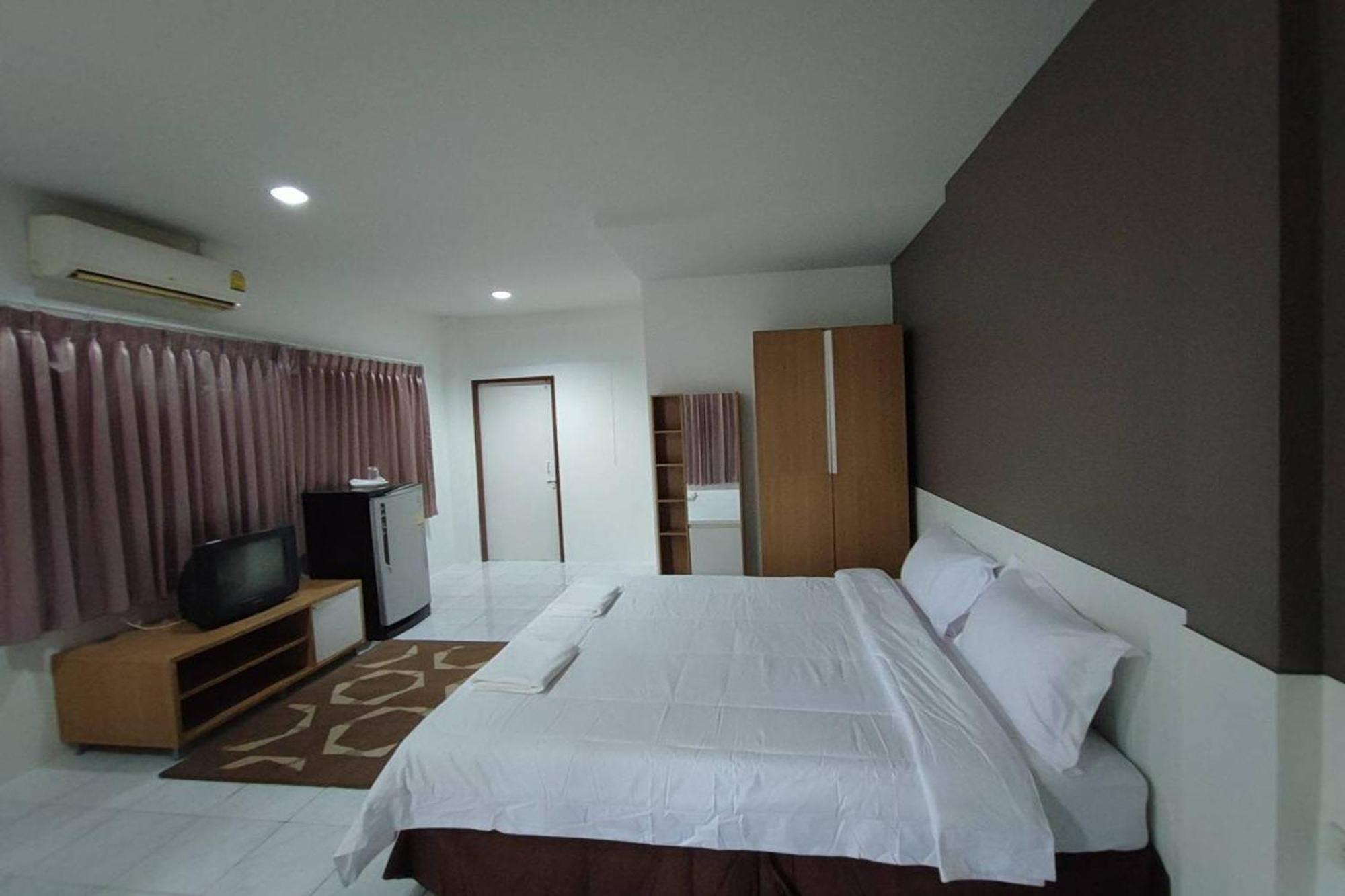Andaman Place 3*