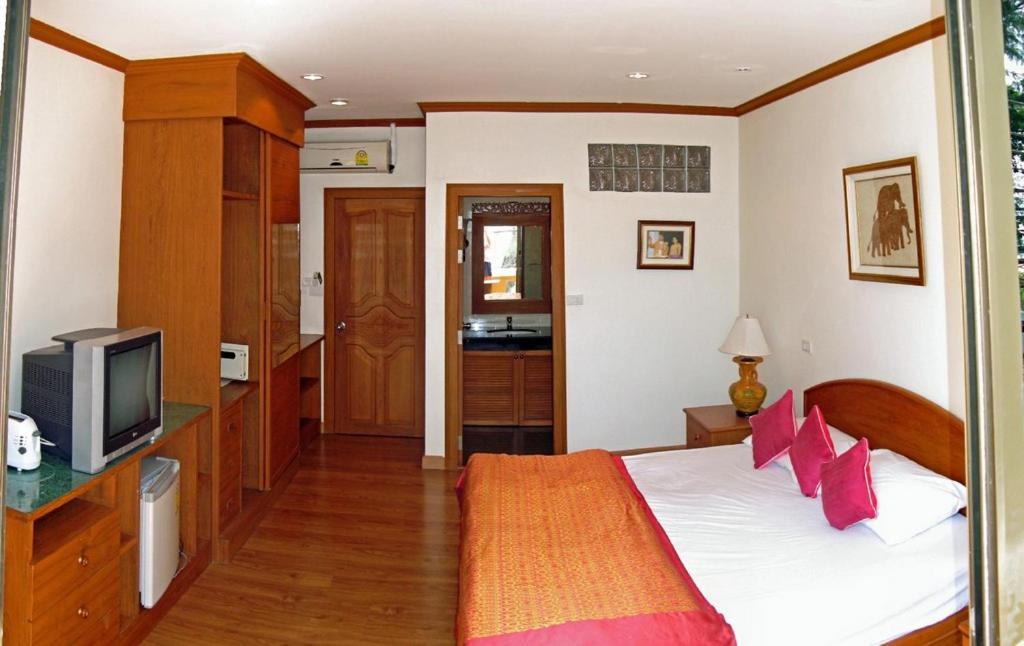 Naithon Aparthotel Phuket